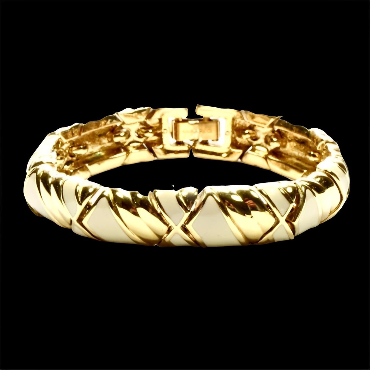 Nina Ricci Gold Plated and Cream Enamel Link Bracelet For Sale 5