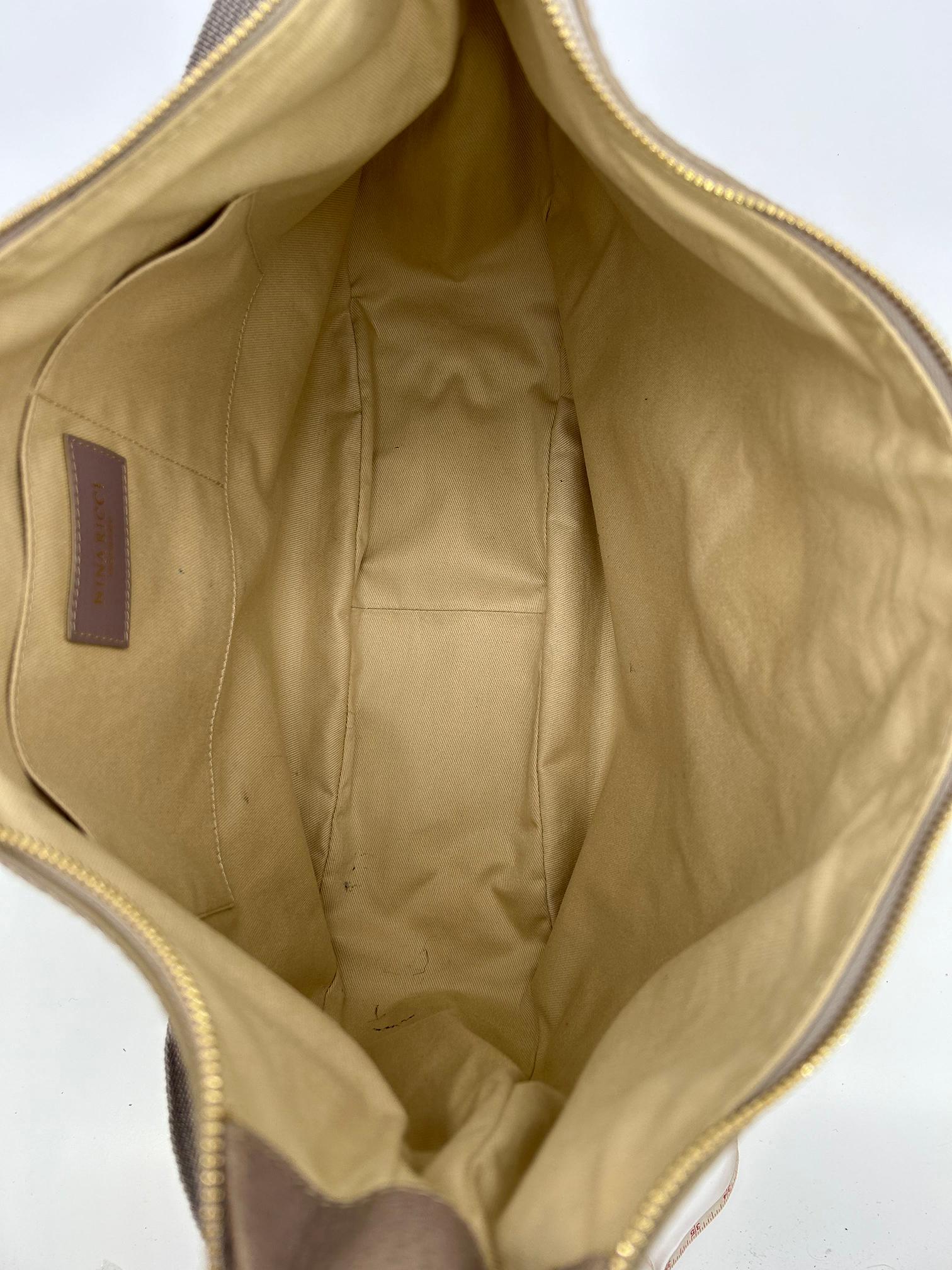 Nina Ricci Gray Leather Hobo Shoulder Bag For Sale 11
