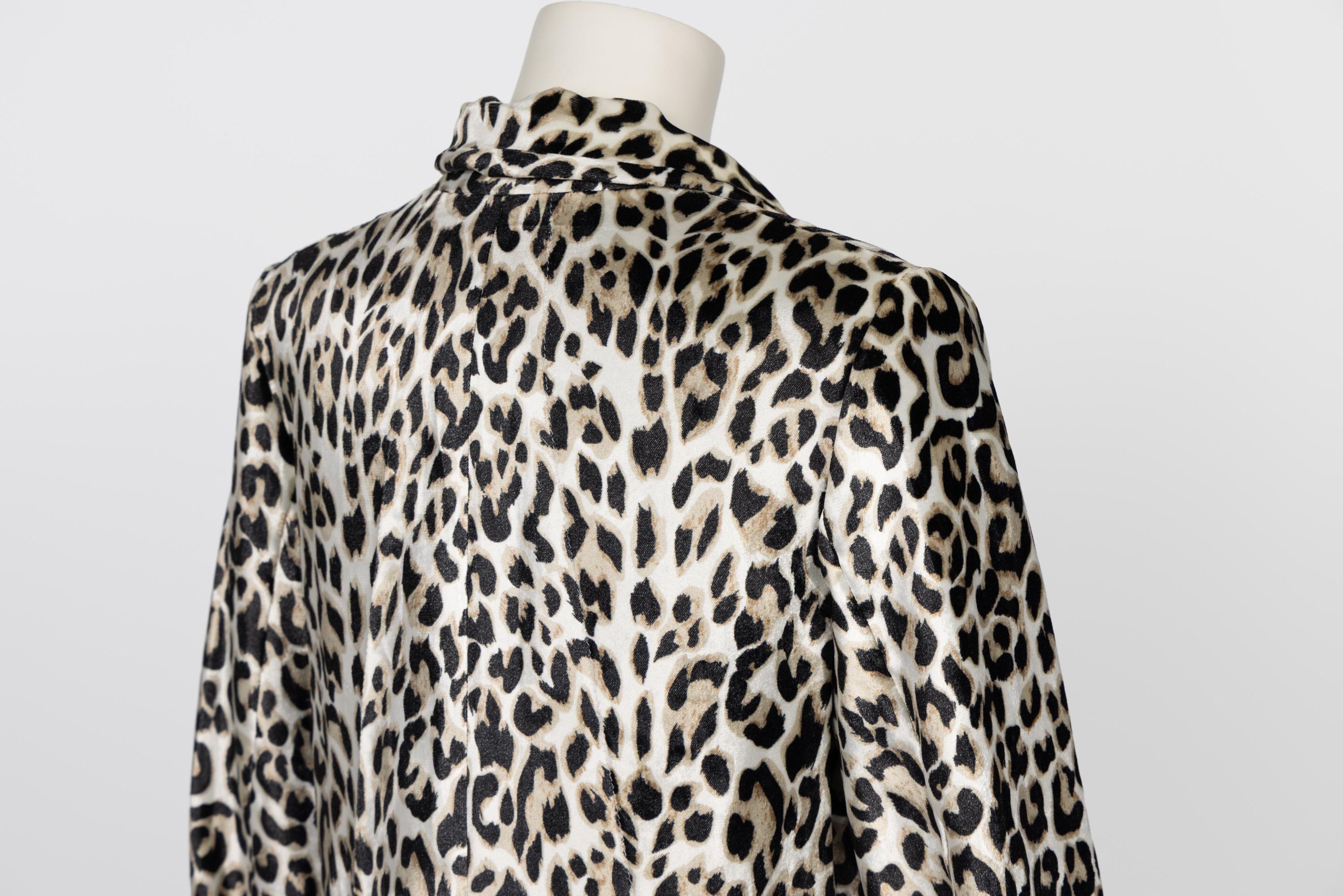 Nina Ricci Cappotto in velluto di seta con stampa leopardo P/E 2017 in vendita 4