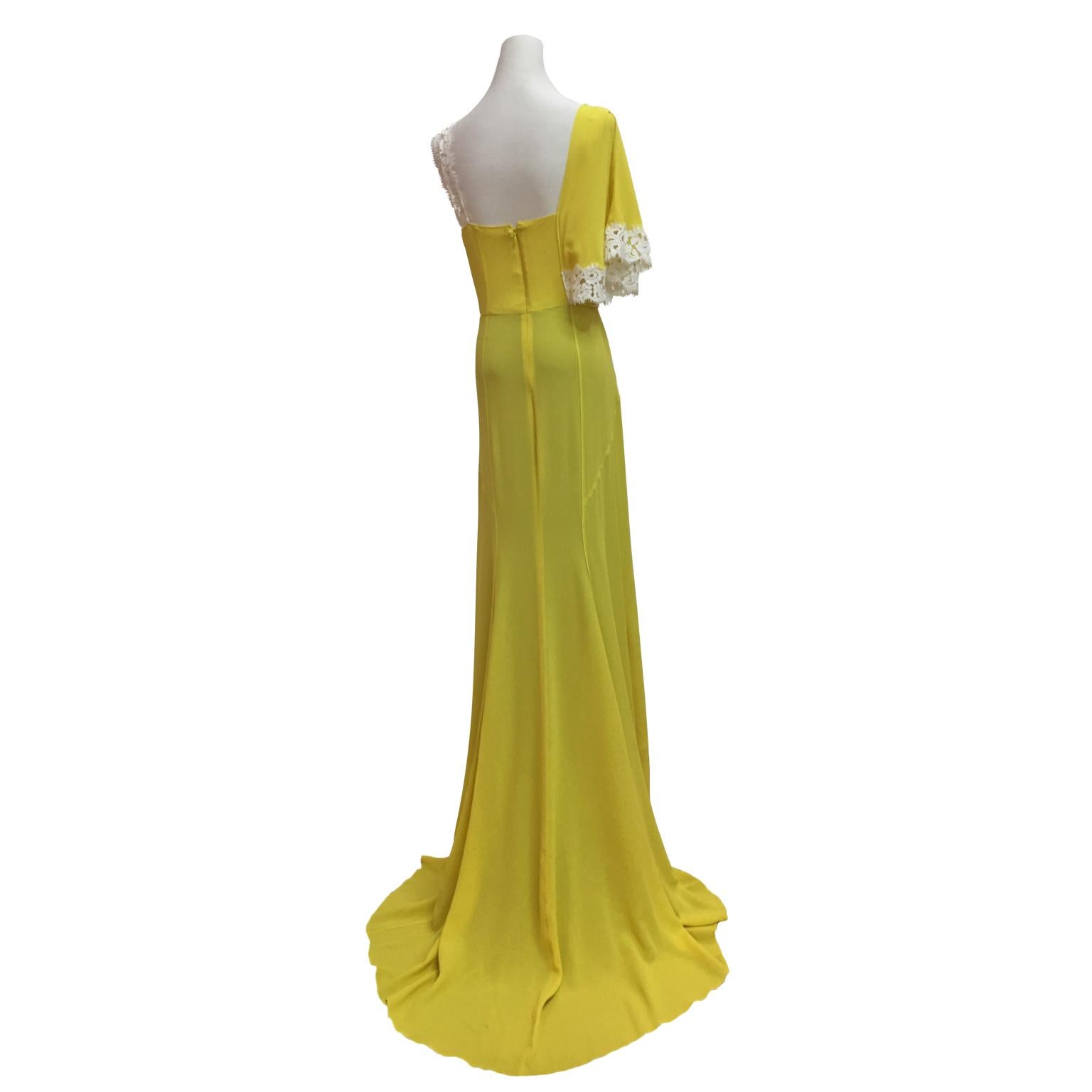 Nina Ricci Olivier Theyskens Sample Dress Gown Yellow Black Lace circa 2010 For Sale 1