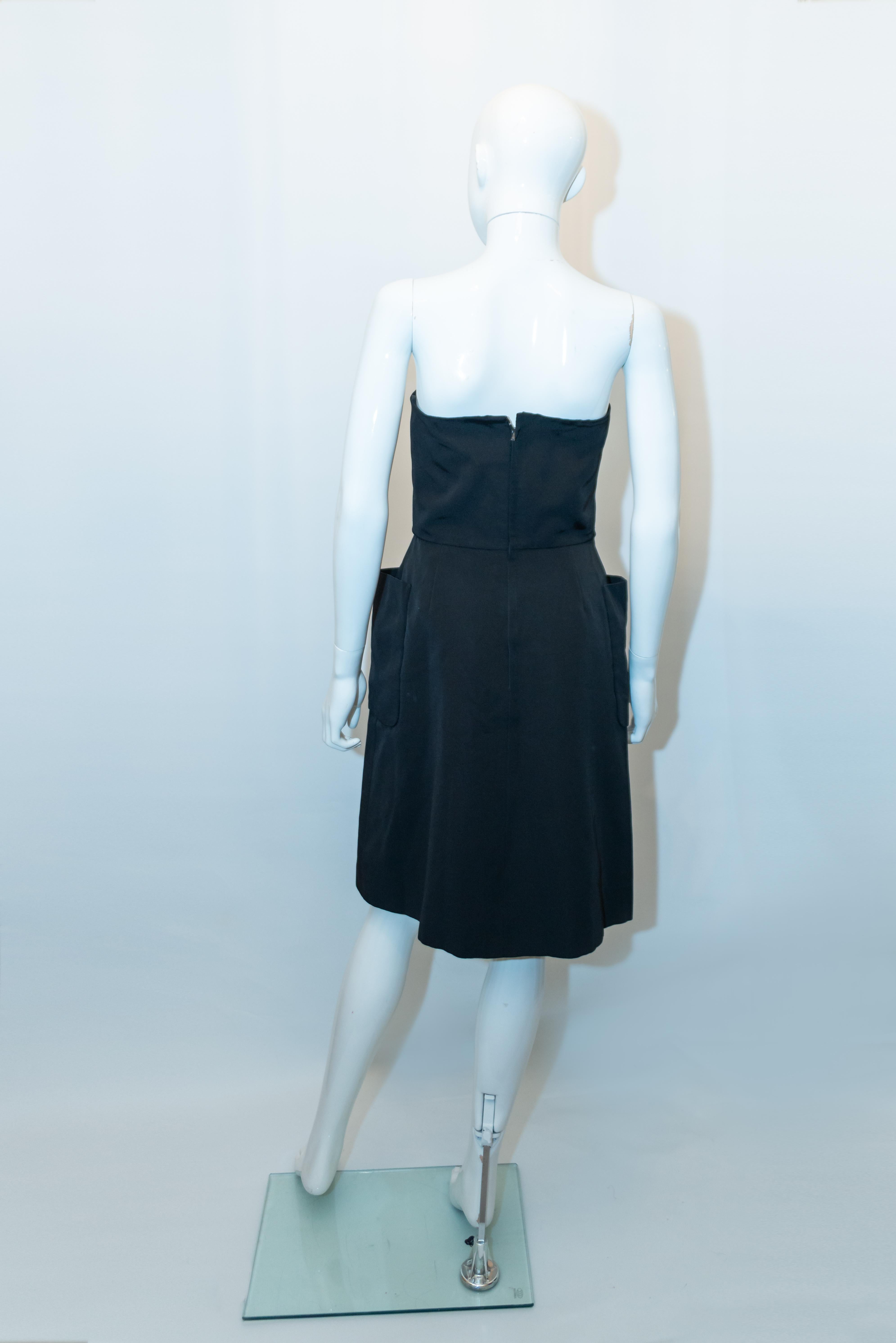 Nina Ricci Paris Black Cocktail Dress with Pockets In Good Condition For Sale In London, GB