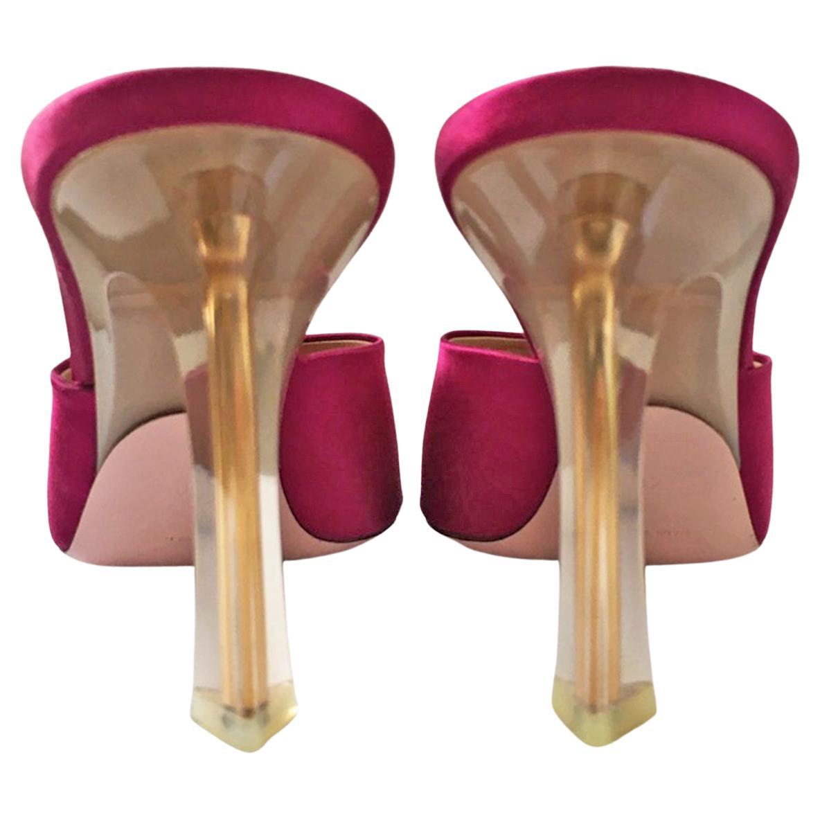 Marrone Nina Ricci Rosa Magenta Satin Clear Gold Heel Mule Pumps NUOVO in vendita