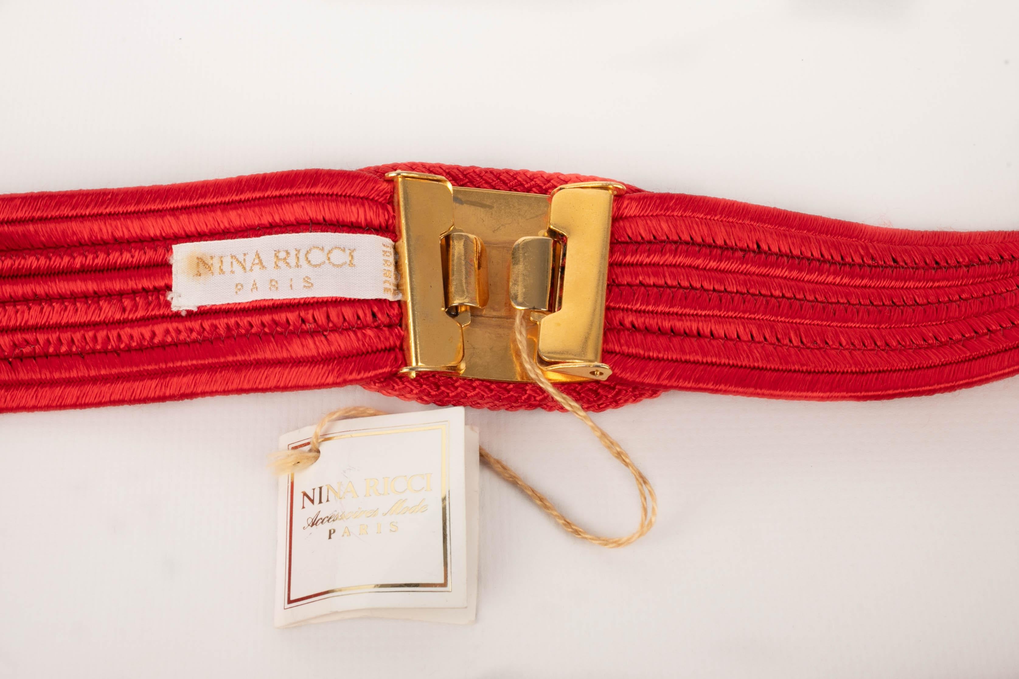 Cinturón rojo vintage Nina Ricci en venta 1