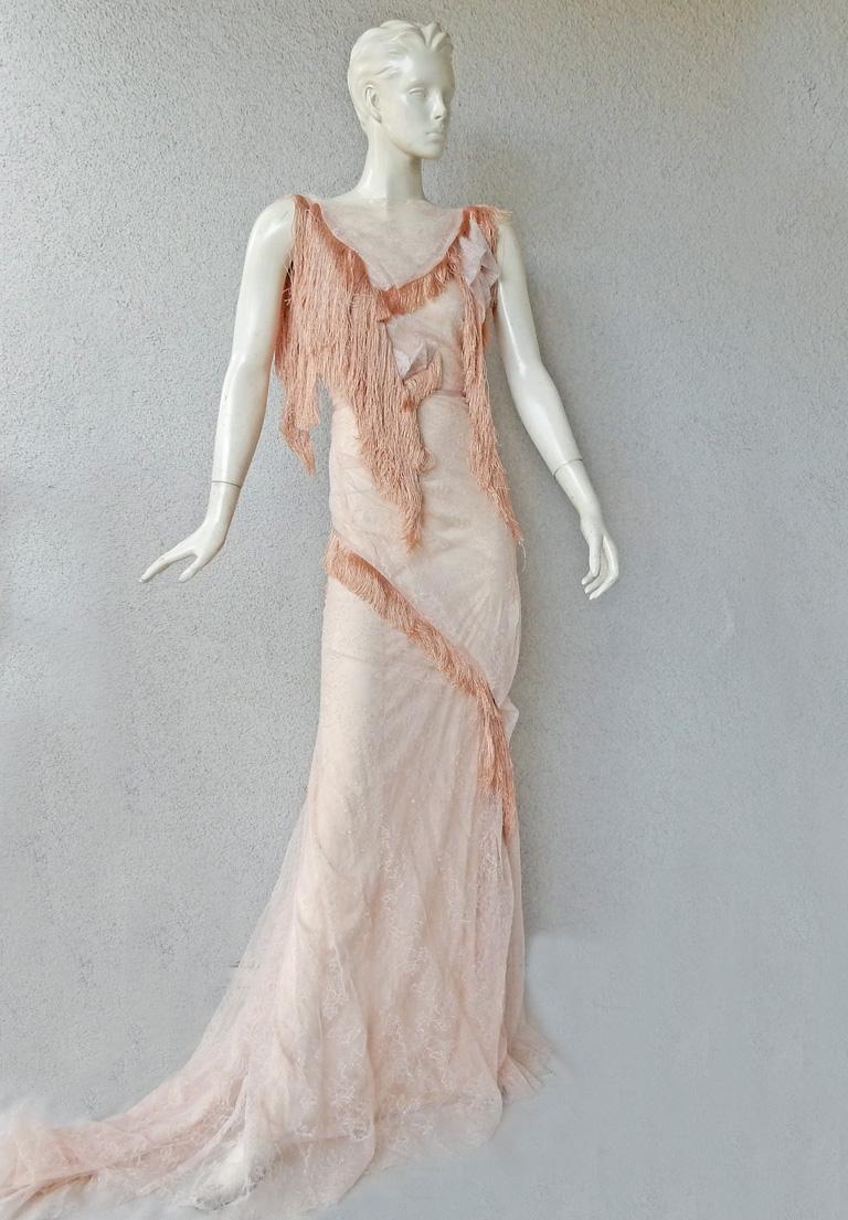 Nina Ricci Romantic Runway Lace Fringe Dress Gown In Excellent Condition For Sale In Los Angeles, CA