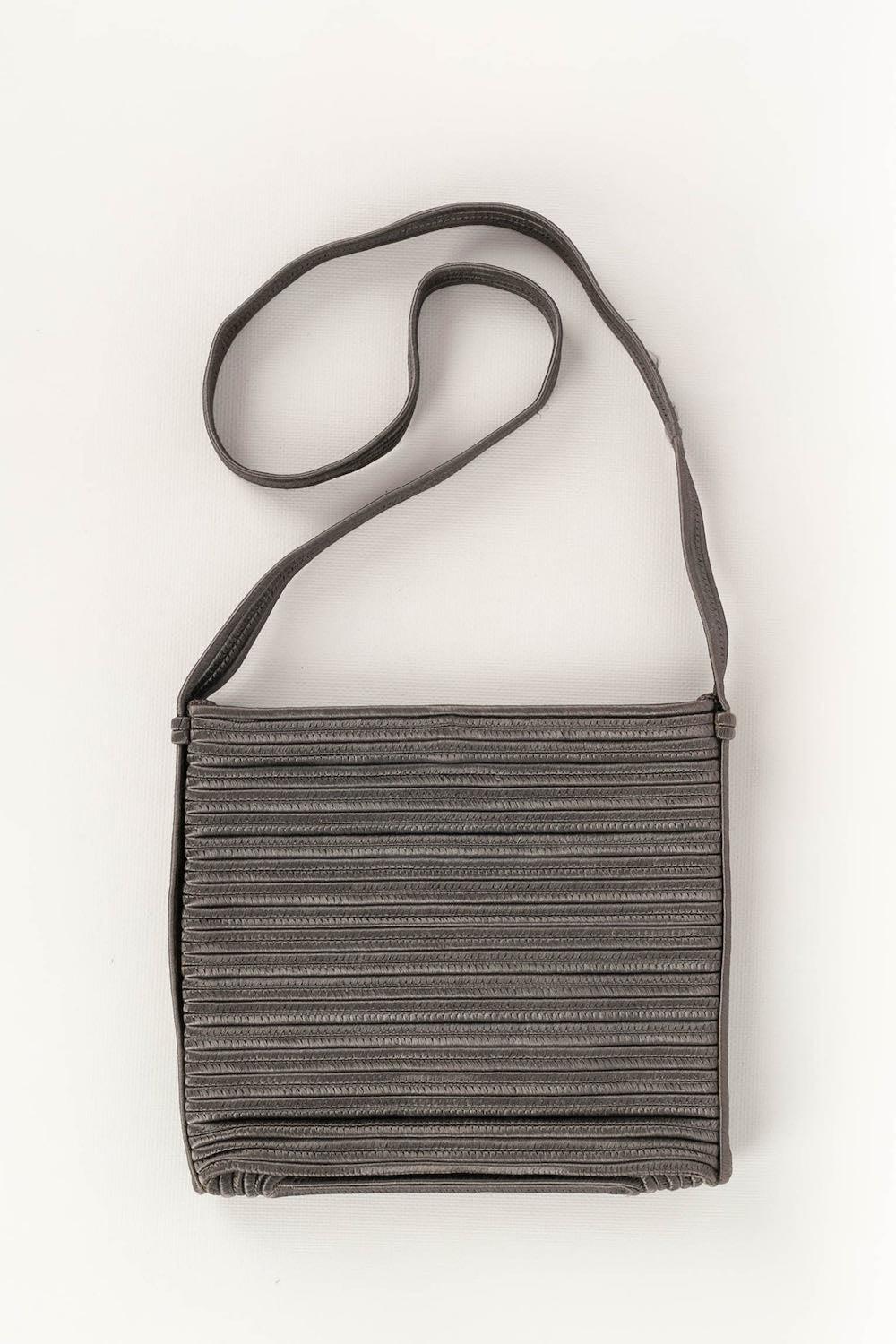 Women's Nina Ricci Shoulder Bag in Gray For Sale