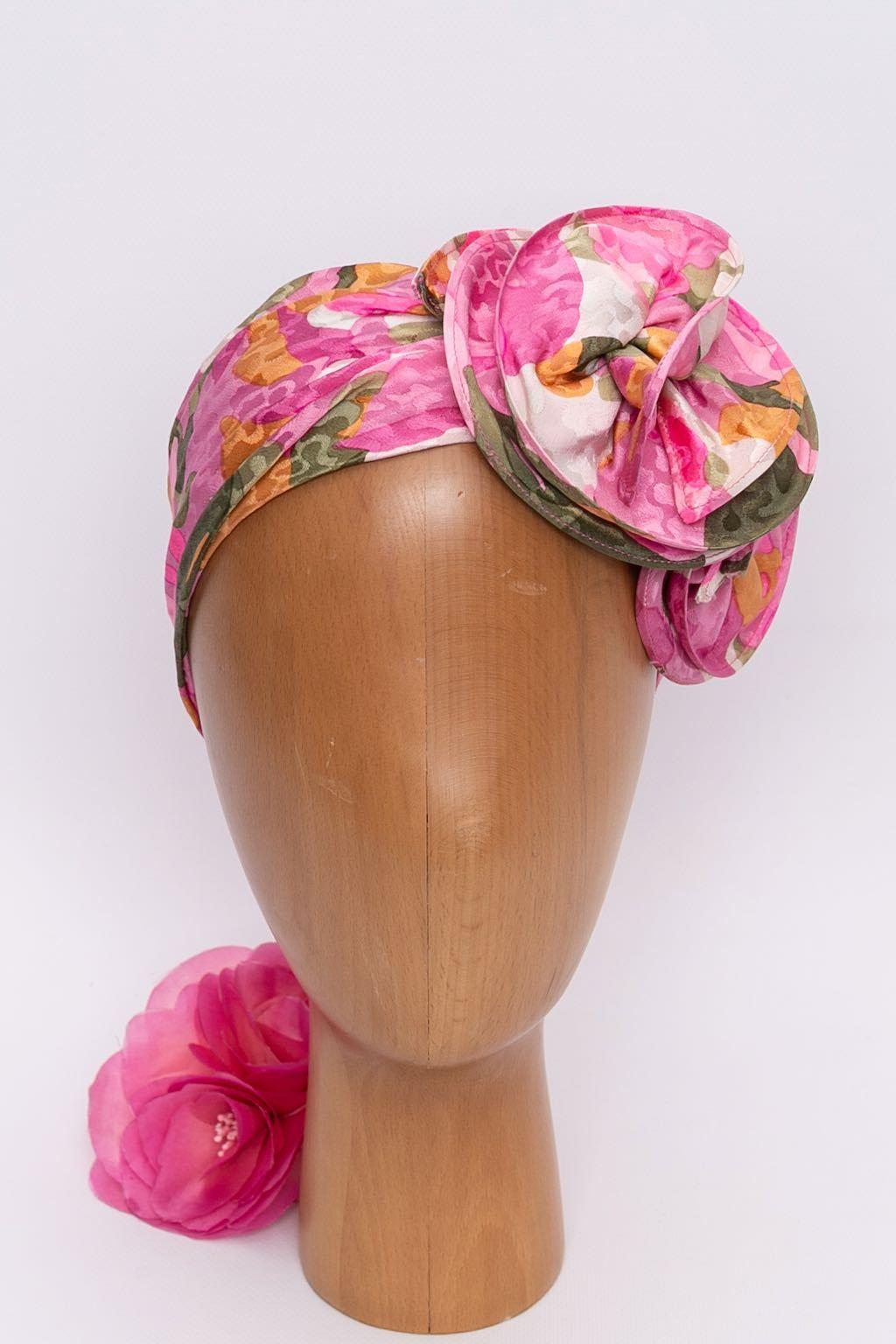Nina Ricci Seidenstirnband im Zustand „Gut“ im Angebot in SAINT-OUEN-SUR-SEINE, FR