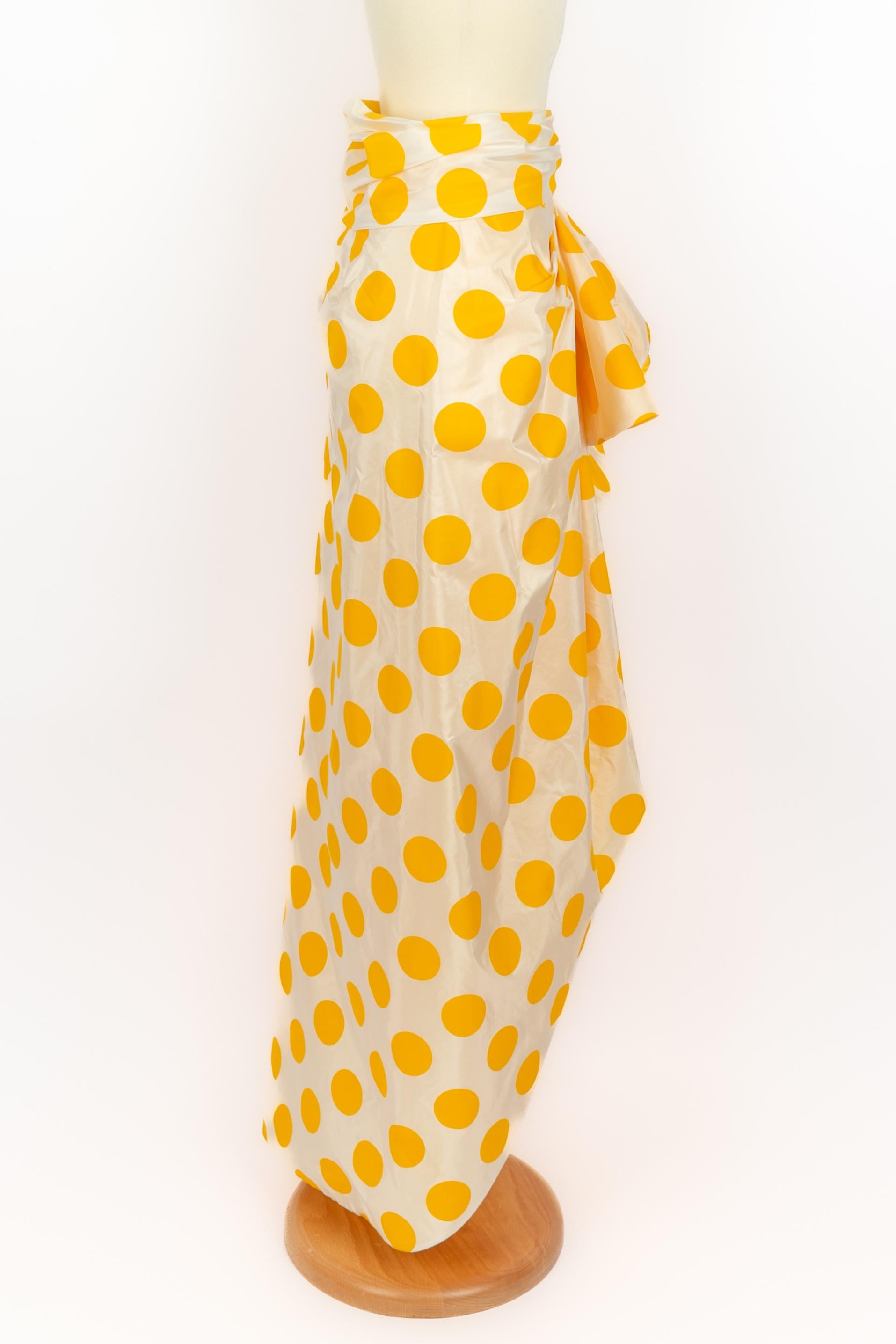 Jupe Nina Ricci Haute Couture 1990 Excellent état - En vente à SAINT-OUEN-SUR-SEINE, FR