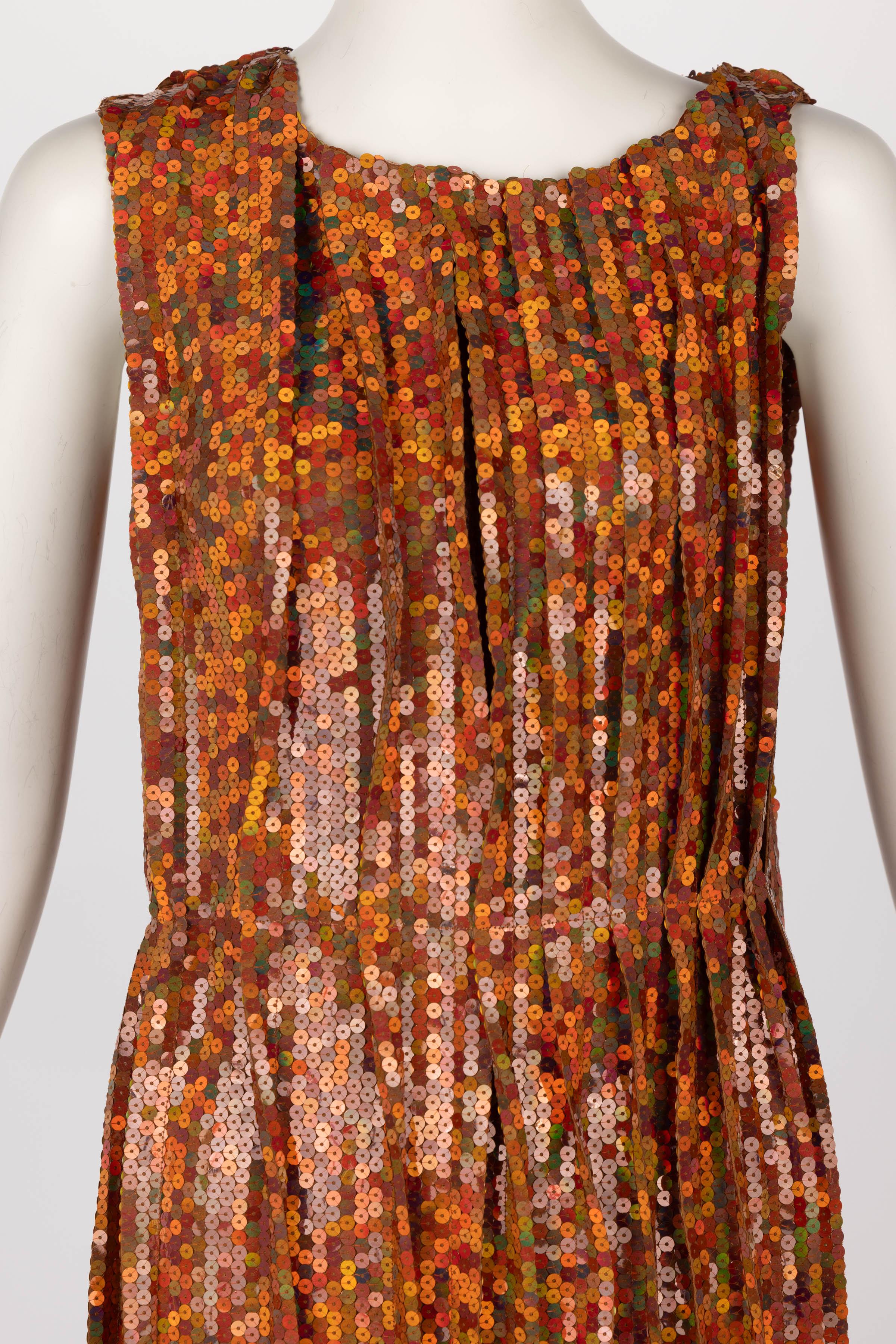 Nina Ricci - Robe fourreau de cocktail sans manches orange à sequins cuivrés, 2016 en vente 2