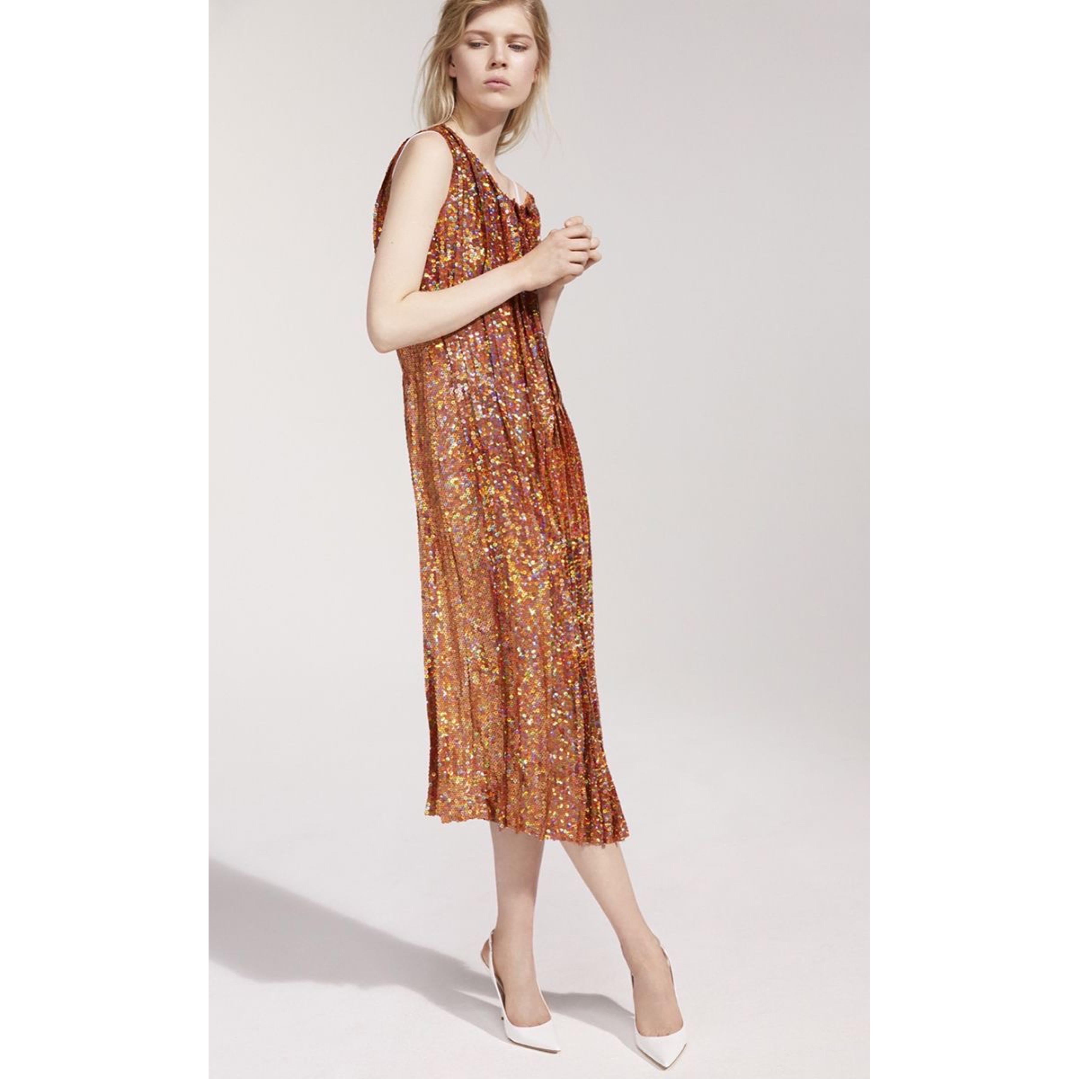 Nina Ricci - Robe fourreau de cocktail sans manches orange à sequins cuivrés, 2016 en vente 4