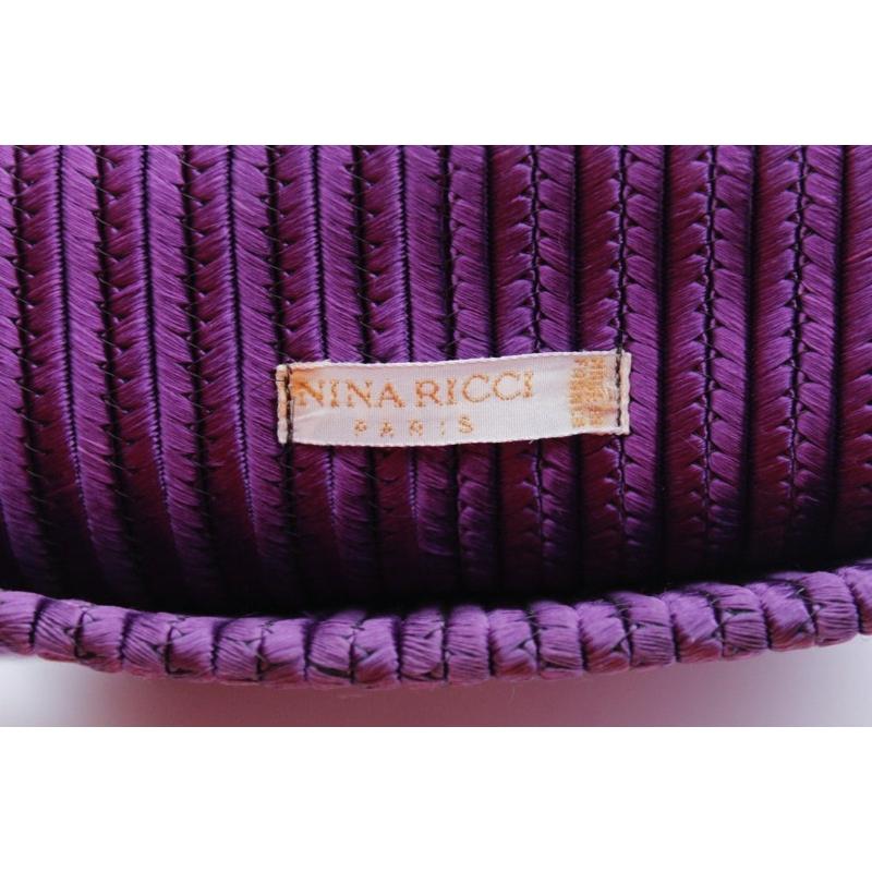 Petite pochette en passementerie violette de Nina Ricci en vente 5