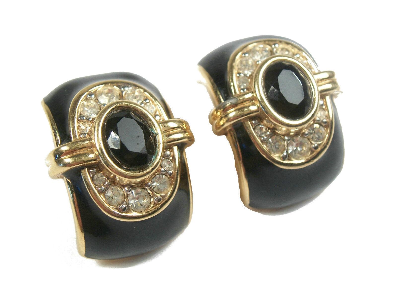 Art Deco NINA RICCI - Vintage Enamel & Rhinestone Earrings - Clip On - Signed - C. 1980's For Sale