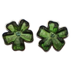 Nina Ricci Orecchini a clip con fiore verde Jewell in resina vintage