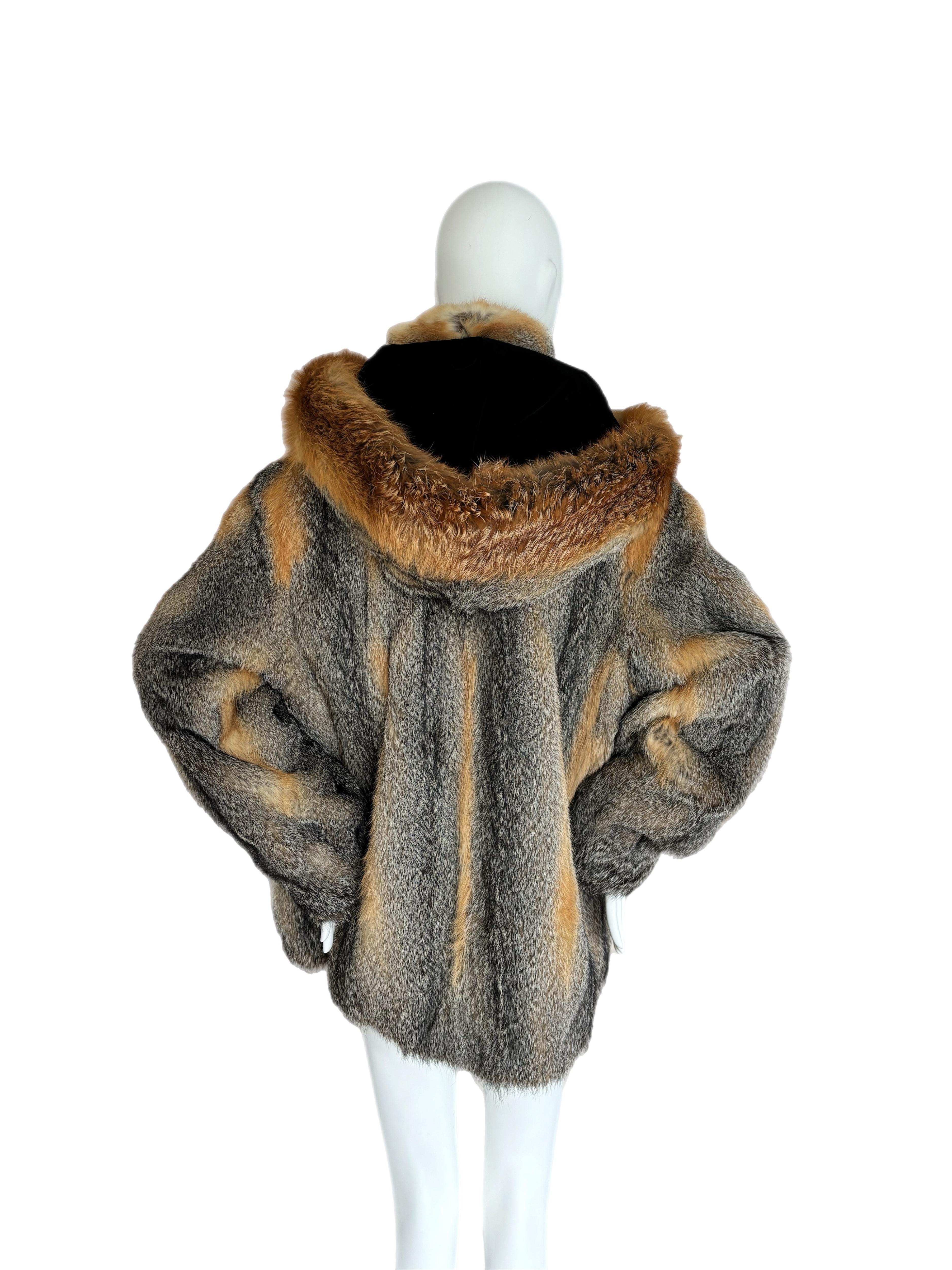 Women's or Men's NINA RICCI Vintage Short Fur Coat w. Removable Hood c. 1980's