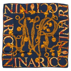 Pañuelo de seda vintage Nina Ricci en negro