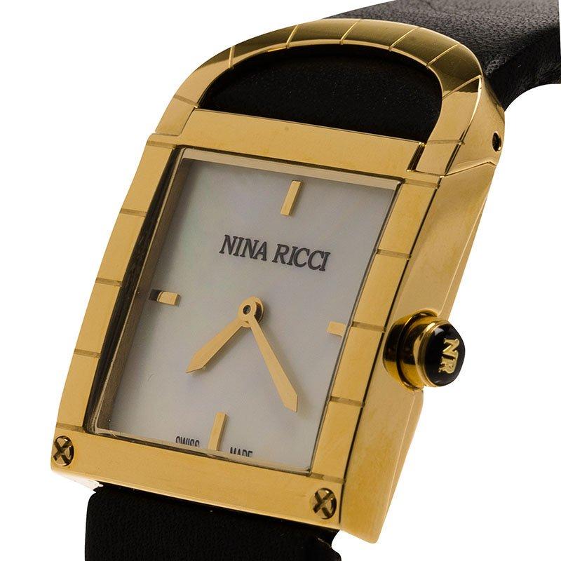 With a keen focus on quality and aesthetics, this watch from Nina Ricci is finely crafted in a gold plated stainless steel. The white dial has golden markers and the black leather strap has an adjustable buckle fastening with the brand initials ‘NR’