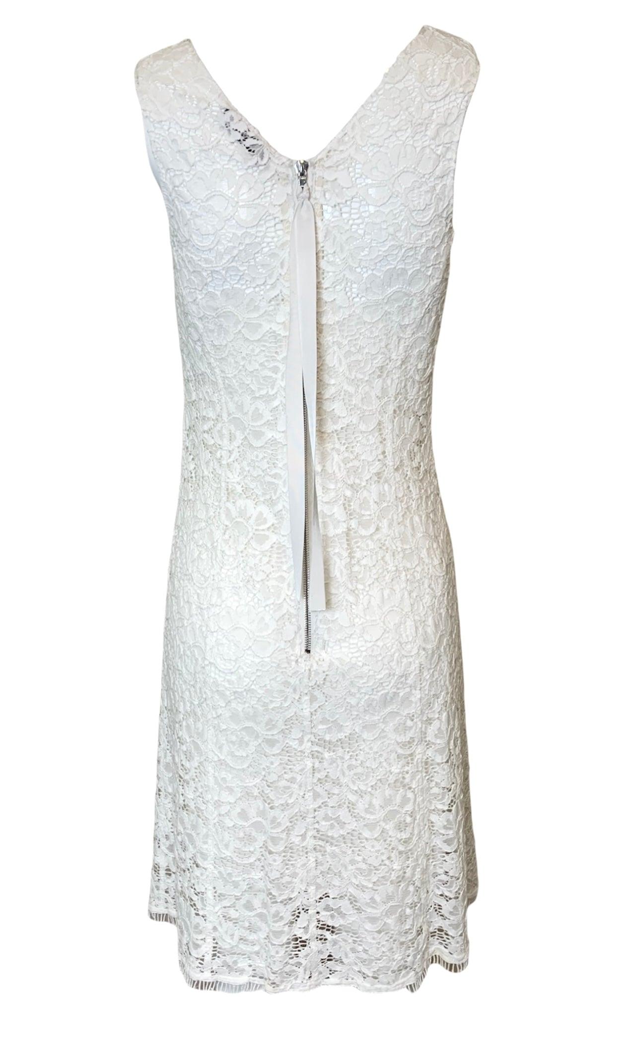 Nina Ricci Weißes Minikleid aus Spitze, 2000er Jahre (Grau) im Angebot