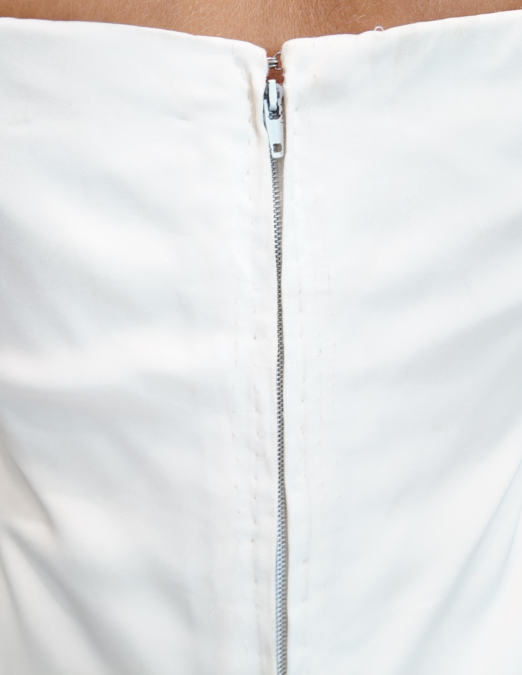 Nina Ricci - Robe en soie blanche avec gros nœud sur le devant en vente 2