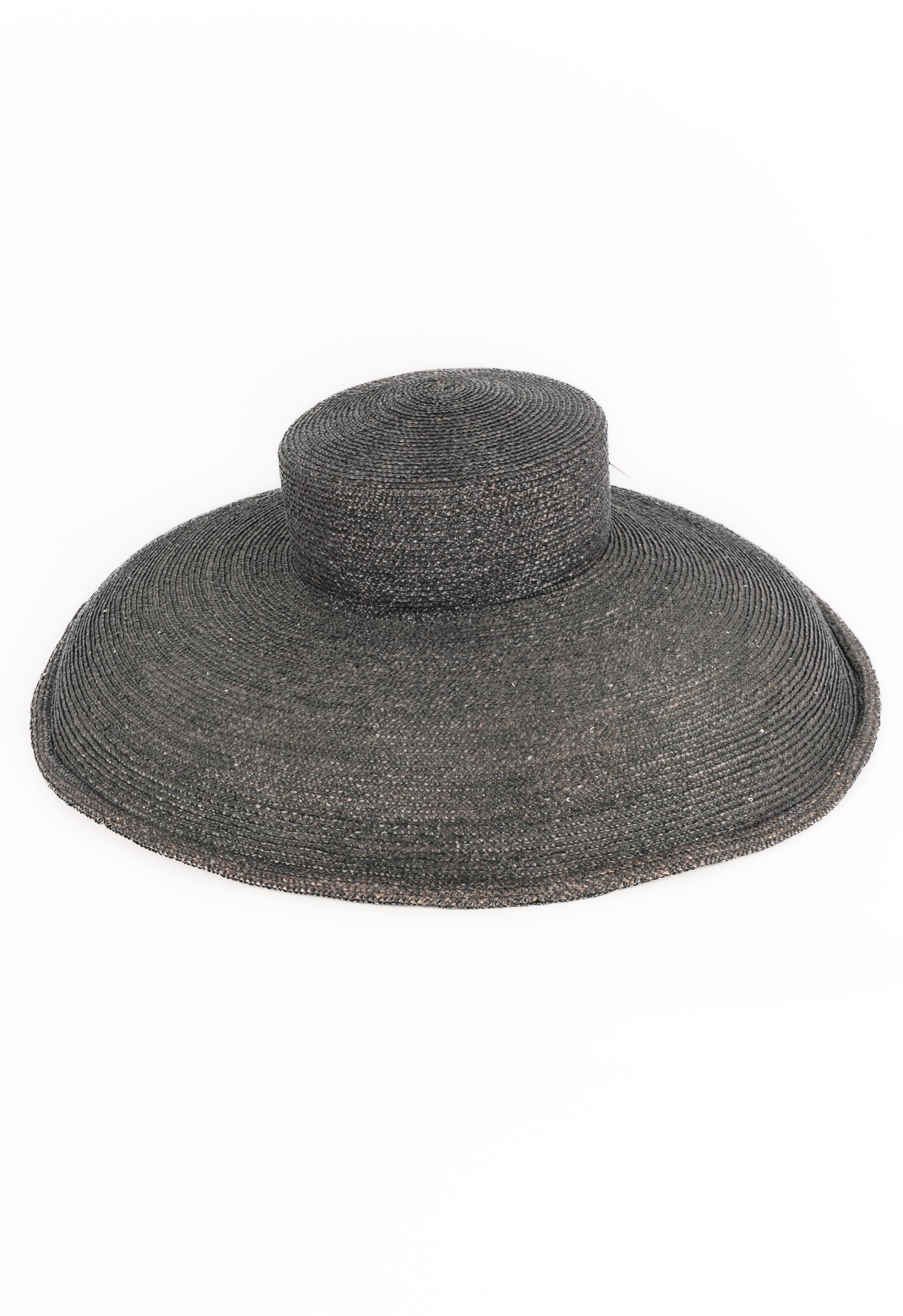 Women's Nina Ricci wide-brimmed style hat For Sale