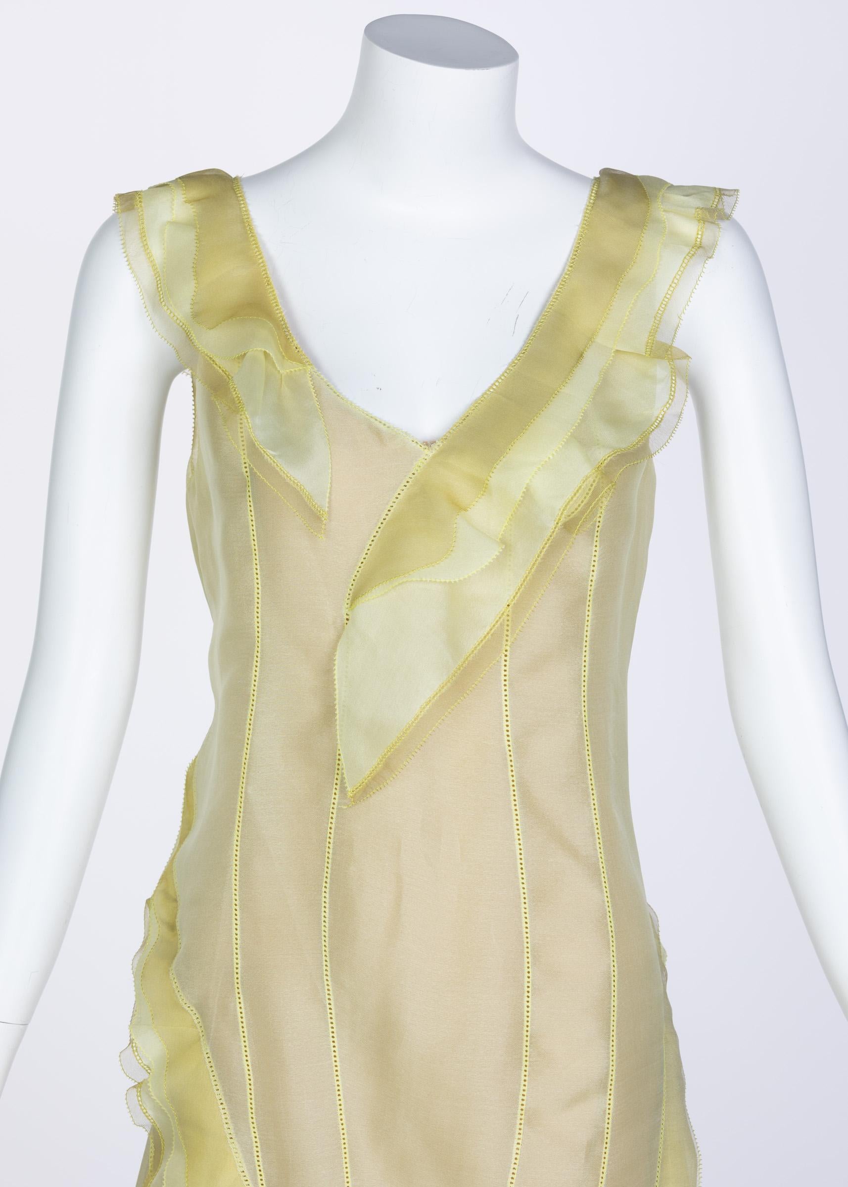 Nina Ricci Yellow Silk Organza Sleeveless Evening Dress, 2009 In Excellent Condition In Boca Raton, FL