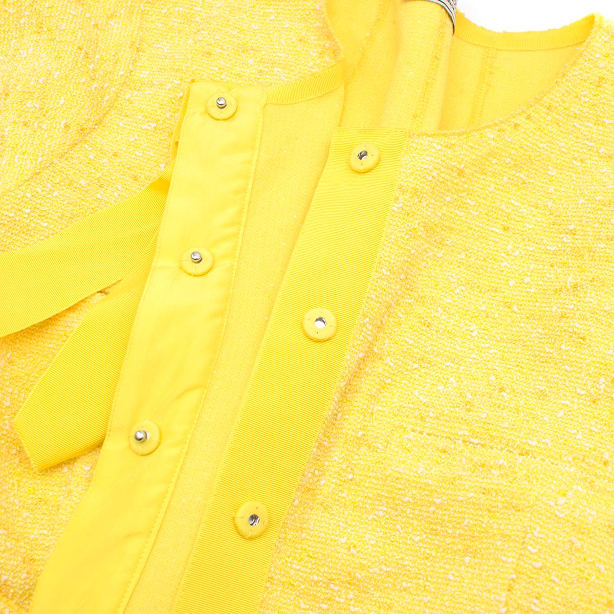 Nina Ricci Yellow Tweed Jacket - Size US 6 For Sale 1