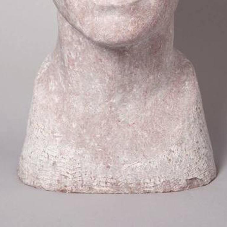 Head of a Man (Amerikanische Moderne), Sculpture, von Nina Saemundsson