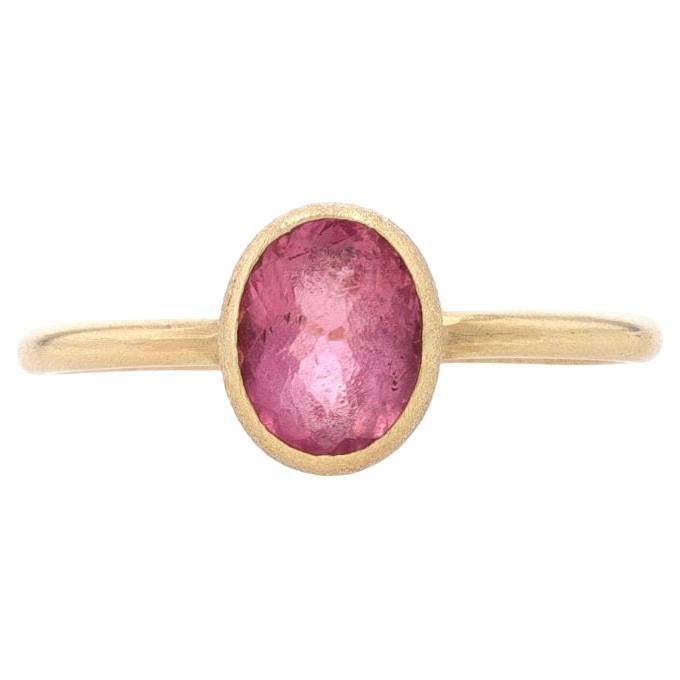 Nina Wynn Pink Tourmaline Solitaire Ring - Yellow Gold 18k Oval .90ct Textured For Sale