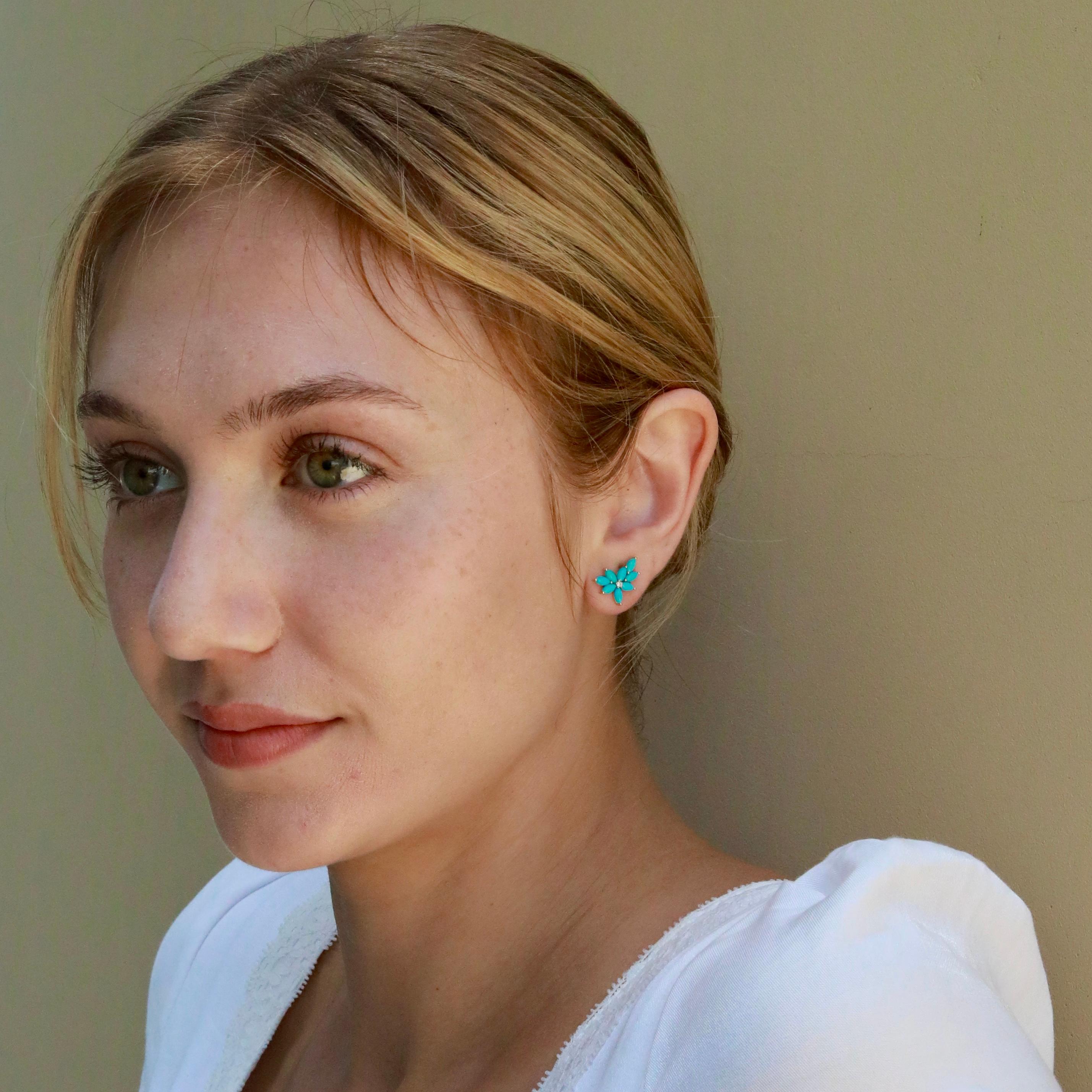 Boucles d'oreilles Nina Zhou 2.14 ctw Turquoise et diamant en grappe en vente 1