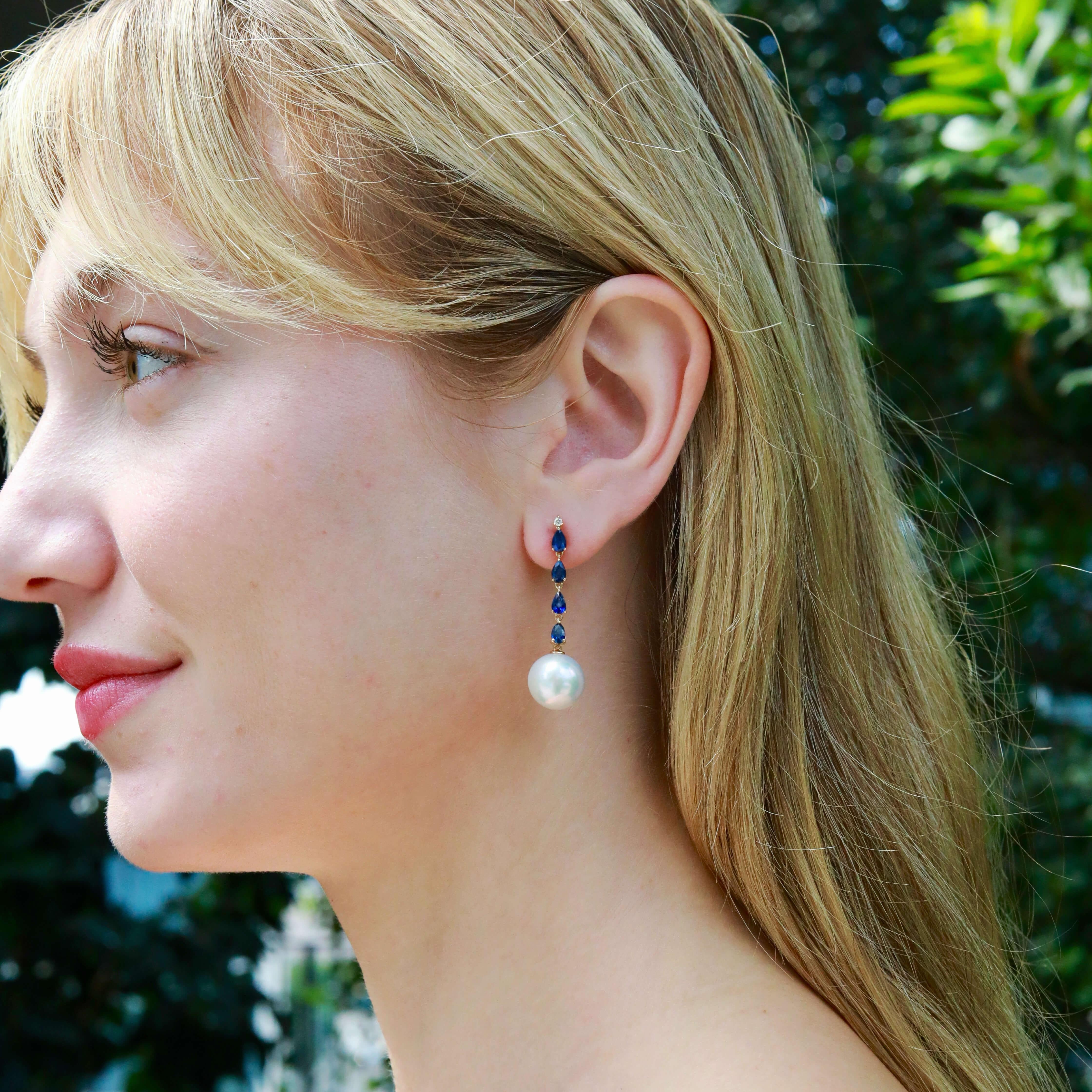 Donna Nina Zhou Orecchini a goccia convertibili con zaffiro, diamante e perla da 2,45 carati in vendita