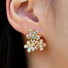 Nina Zhou Orecchini a fiore con acquamarina, pietra di luna, opale e diamanti da 6,62 carati