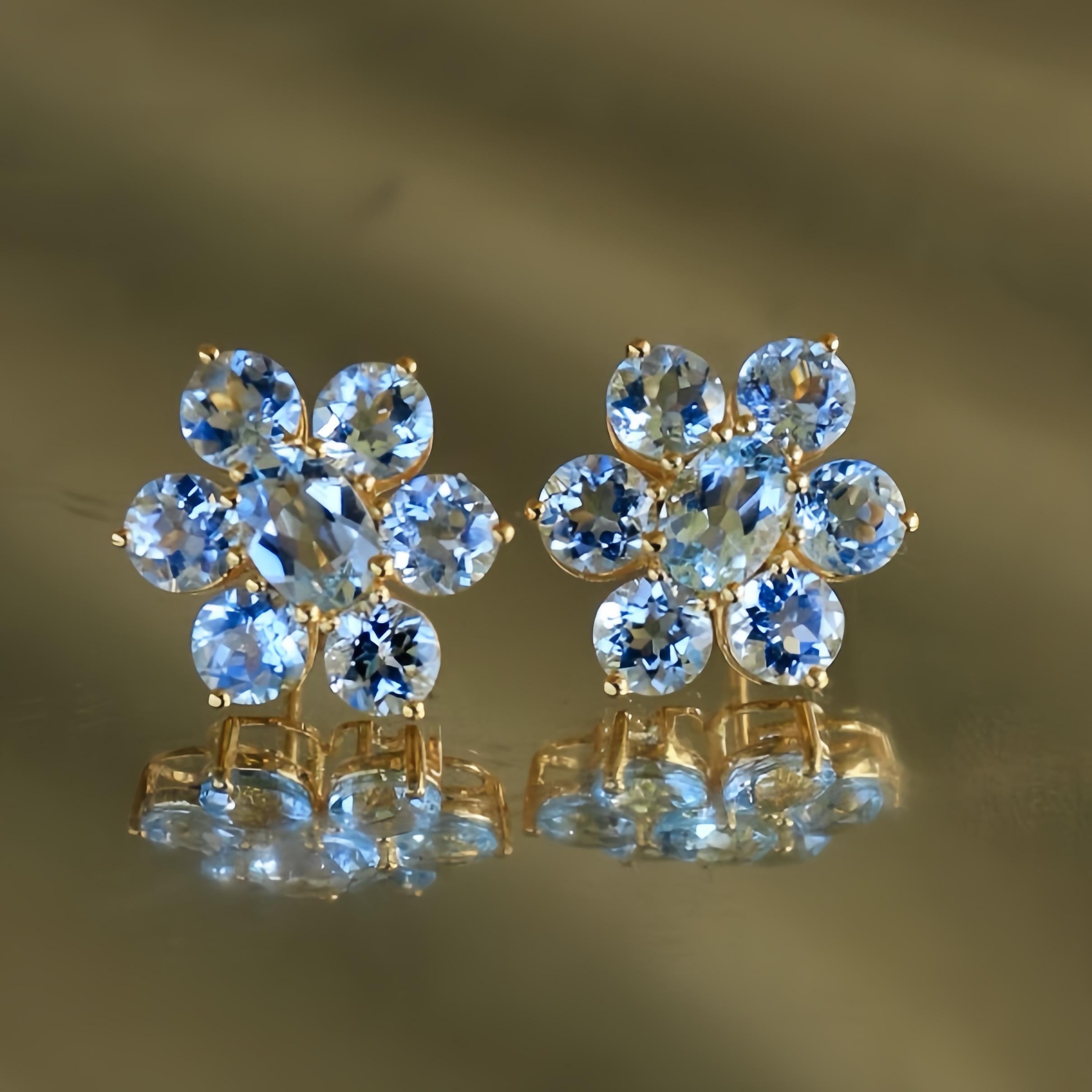 Oval Cut Nina Zhou 7.00ct Aquamarine Cluster Earrings For Sale