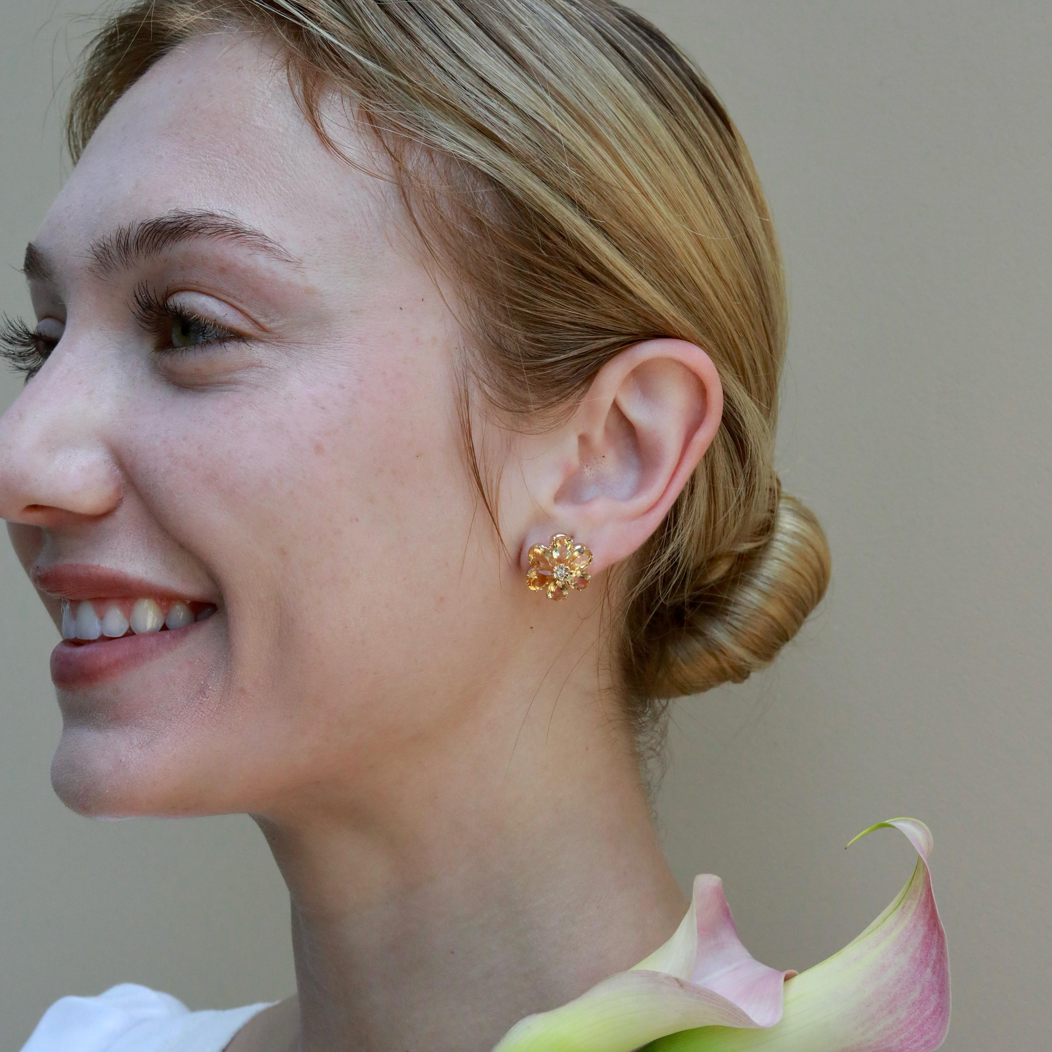 Moderne Boucles d'oreilles fleurs sauvages Nina Zhou 7.85ctw Citrine Diamant en vente
