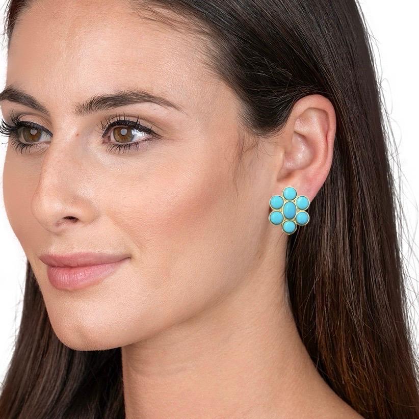 Discover Nina Zhou's Vintage Style 8.00ct Blue Turquoise Gemstone Cluster Earrings, exquisitely set in 18k yellow gold. Each earring is a testament to timeless design, featuring a mesmerizing cluster of vibrant blue turquoise stones that evoke the