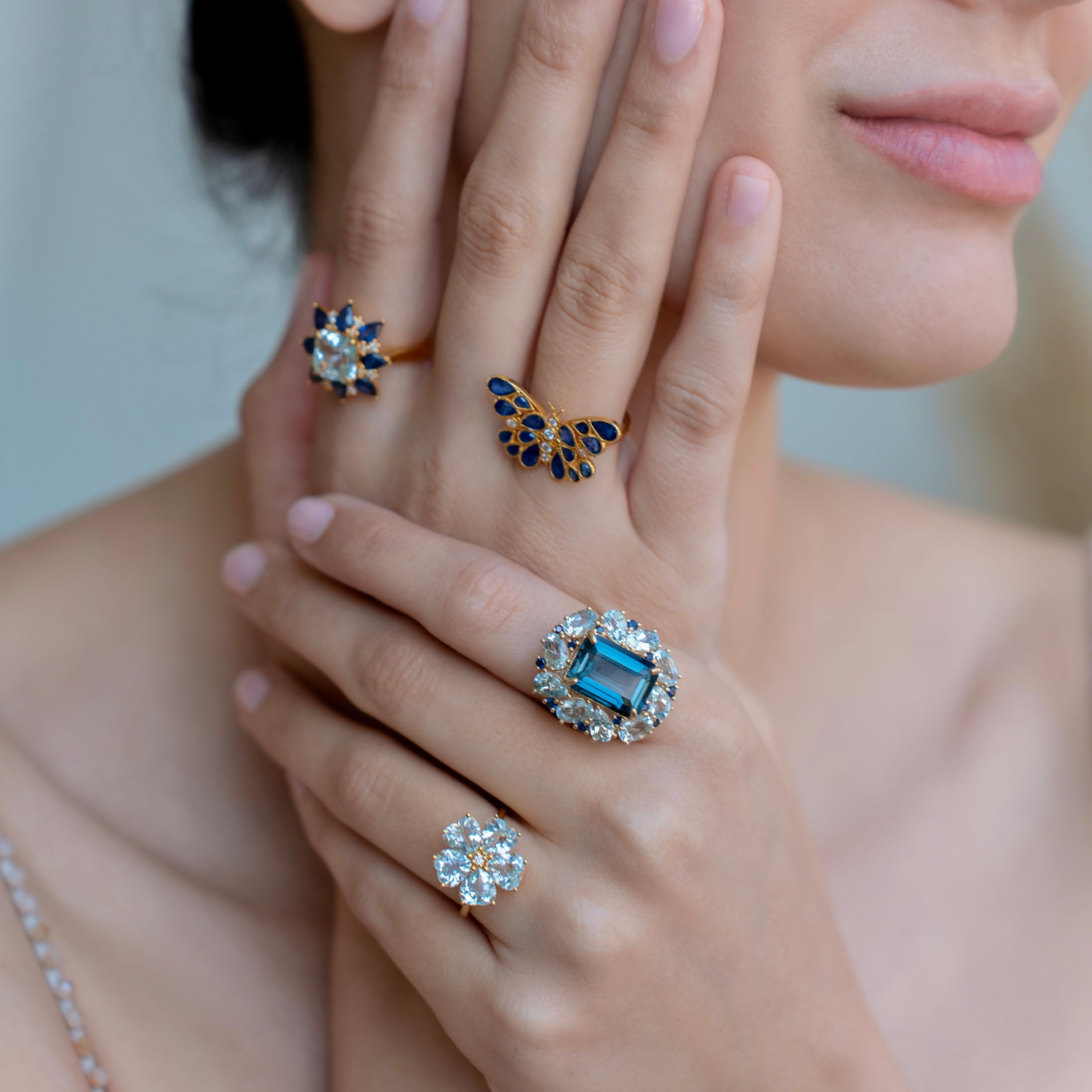 Nina Zhou 4.03 ctw Aquamarine & Diamond Cherry Blossom Cocktail Ring For Sale 5
