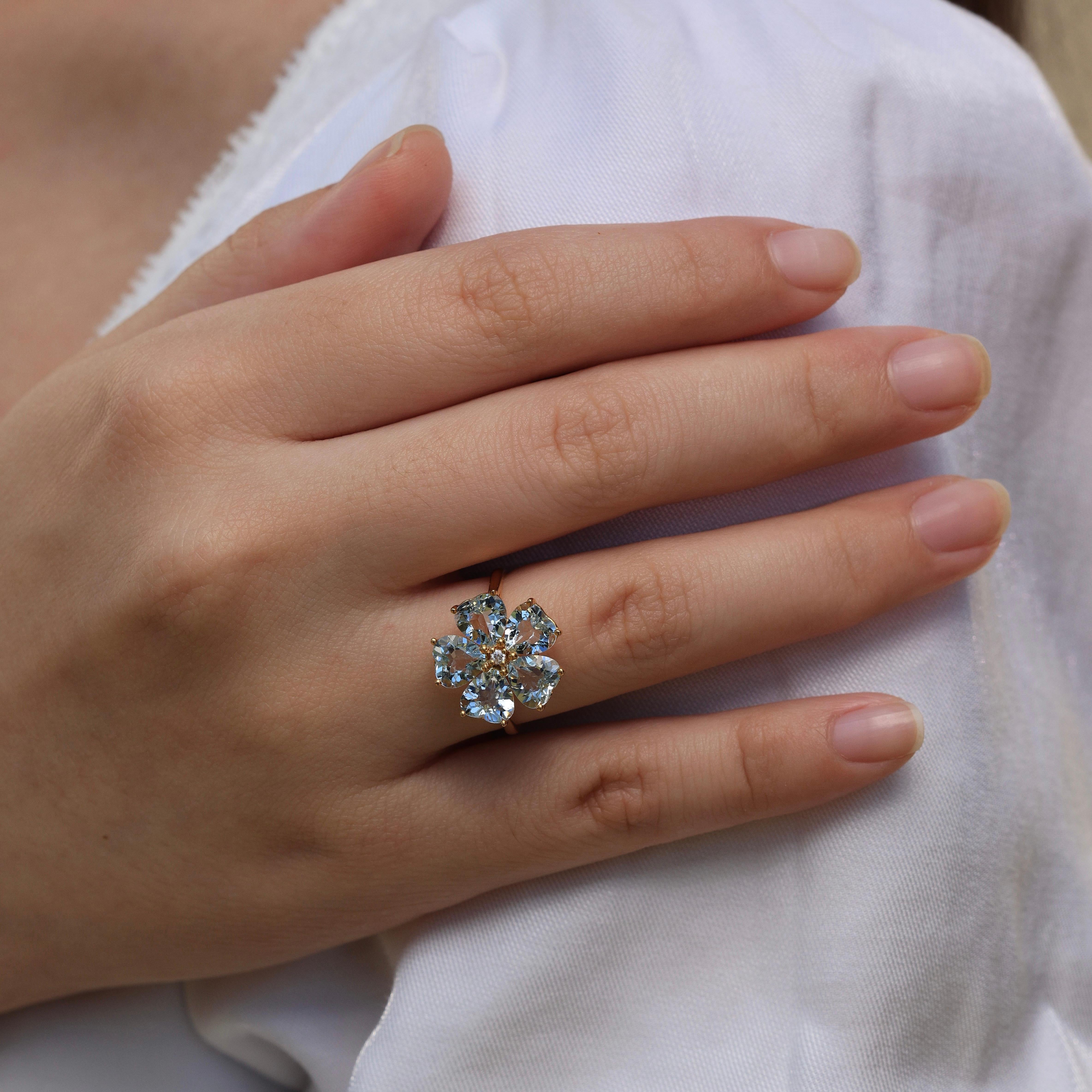 Nina Zhou 4.03 ctw Aquamarine & Diamond Cherry Blossom Cocktail Ring For Sale 1