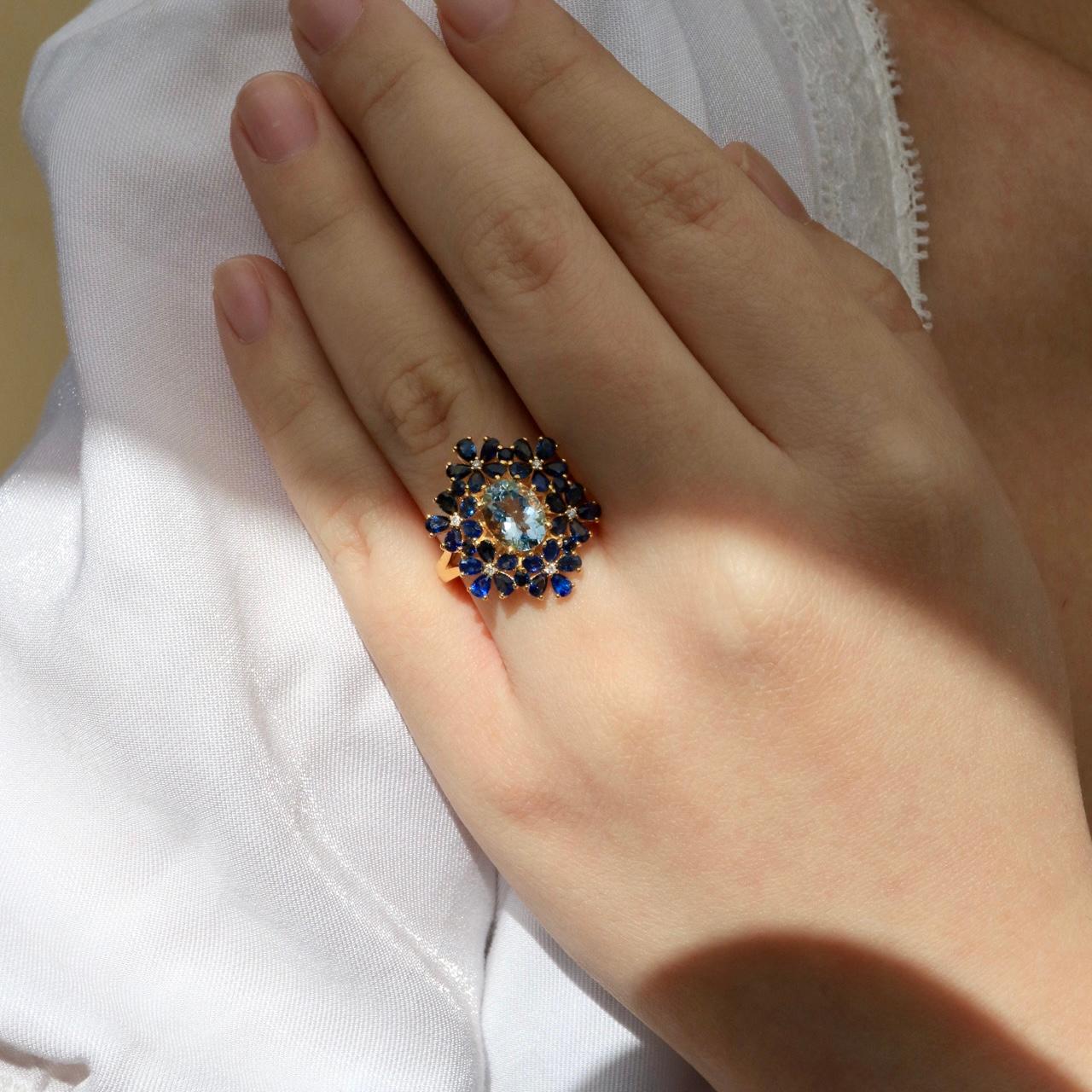 En venta: Anillo de Cóctel Flor de Diamantes Zafiro Aguamarina Nina Zhou  9