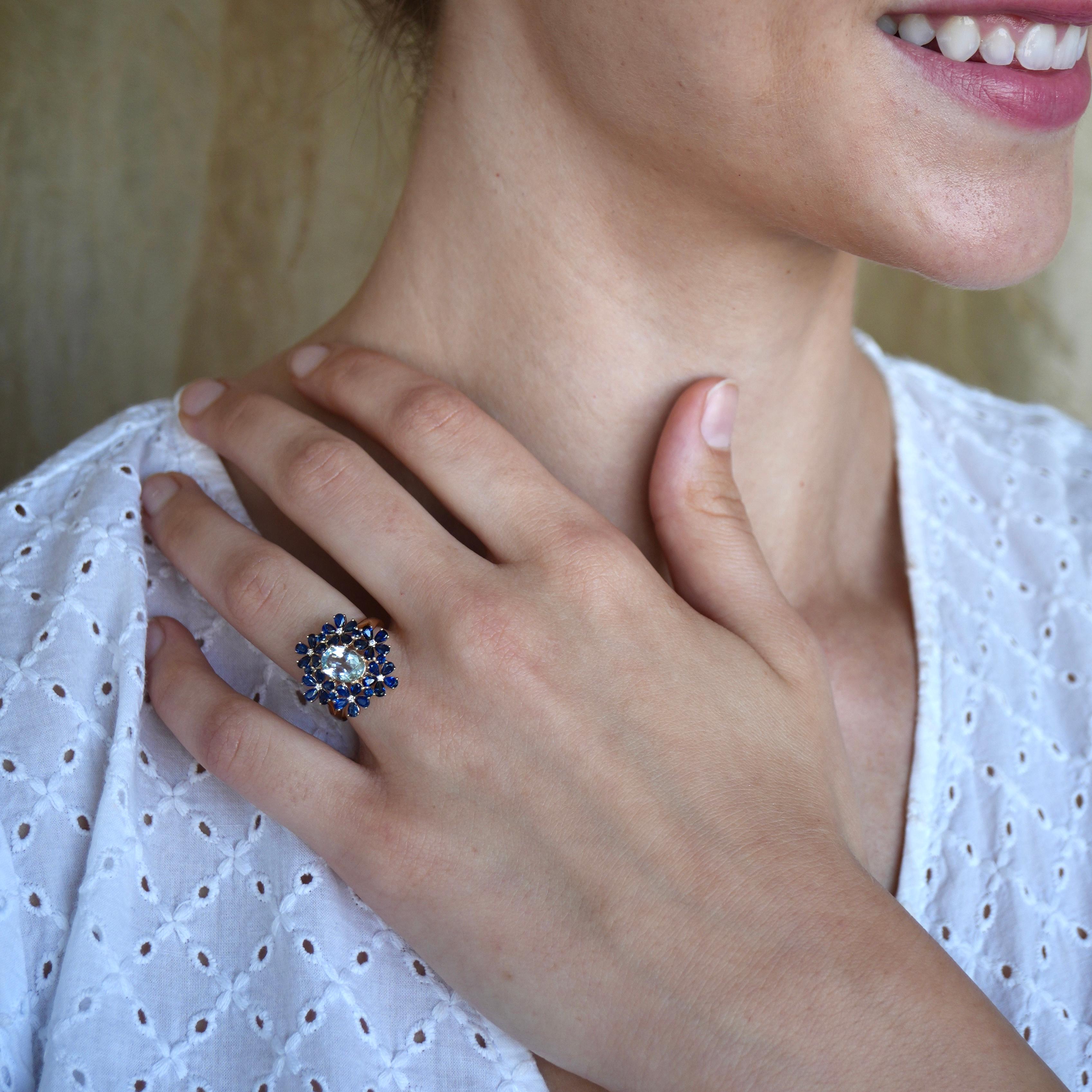 En venta: Anillo de Cóctel Flor de Diamantes Zafiro Aguamarina Nina Zhou  5