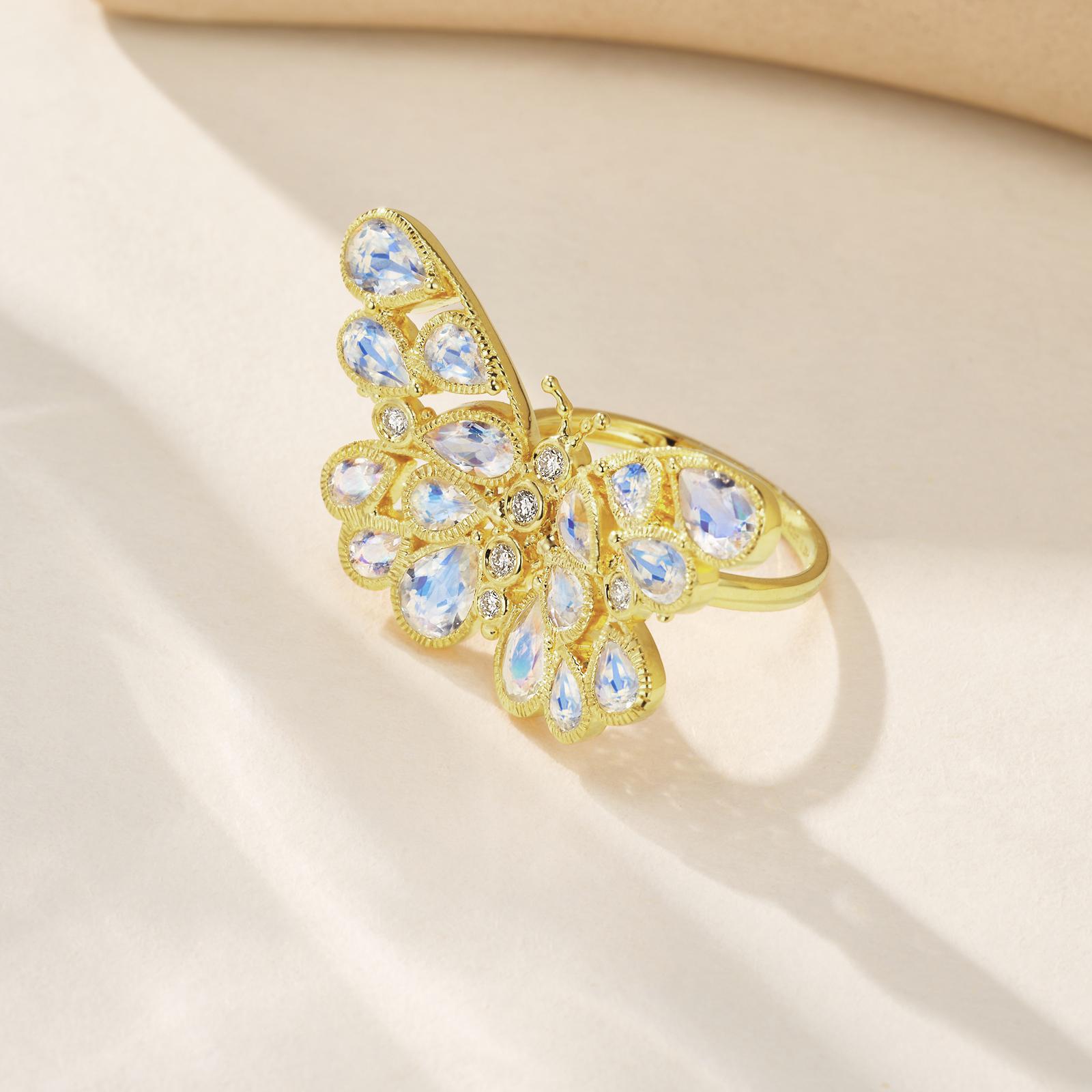 Nina Zhou Butterfly 3.25ctw Moonstone & Diamond Cocktail Ring For Sale 5