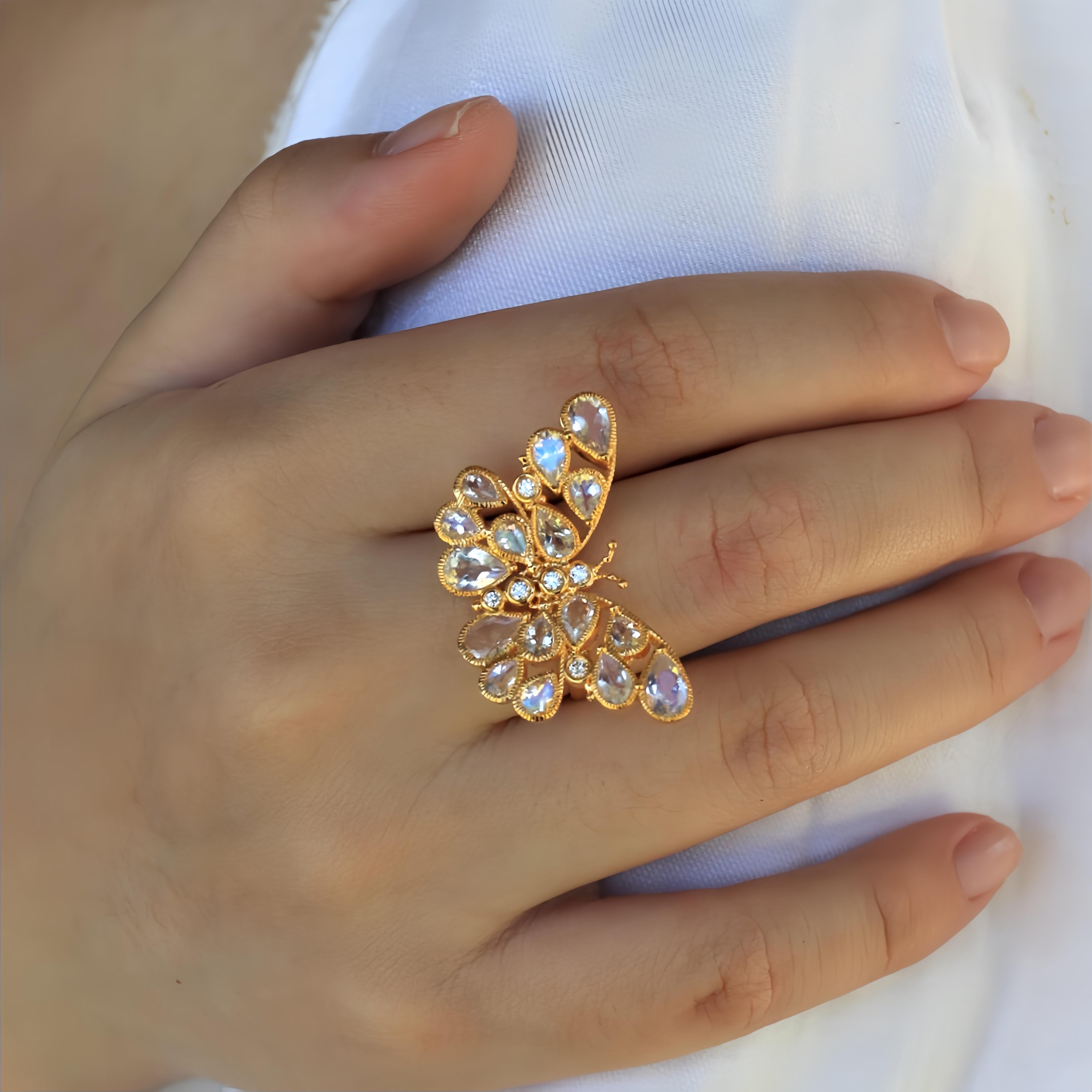 Nina Zhou Butterfly 3.25ctw Moonstone & Diamond Cocktail Ring In New Condition For Sale In Rowland Heights, CA