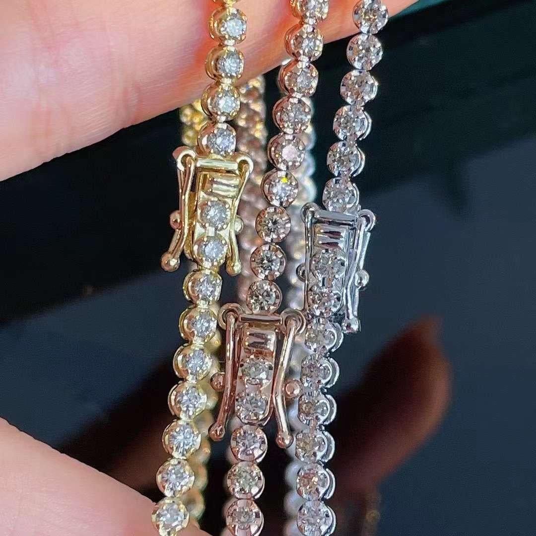 Bracciale tennis con diamanti Nina Zhou in oro giallo 18 carati 4