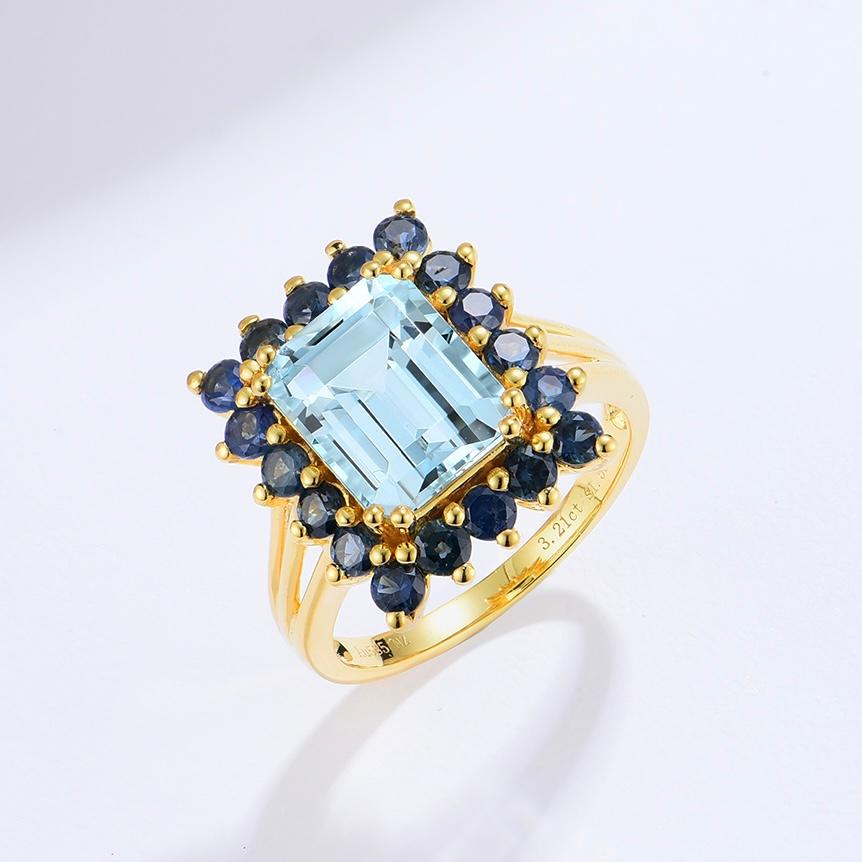 For Sale:  Nina Zhou Margaret Aquamarine Sapphire Cocktail Ring 4