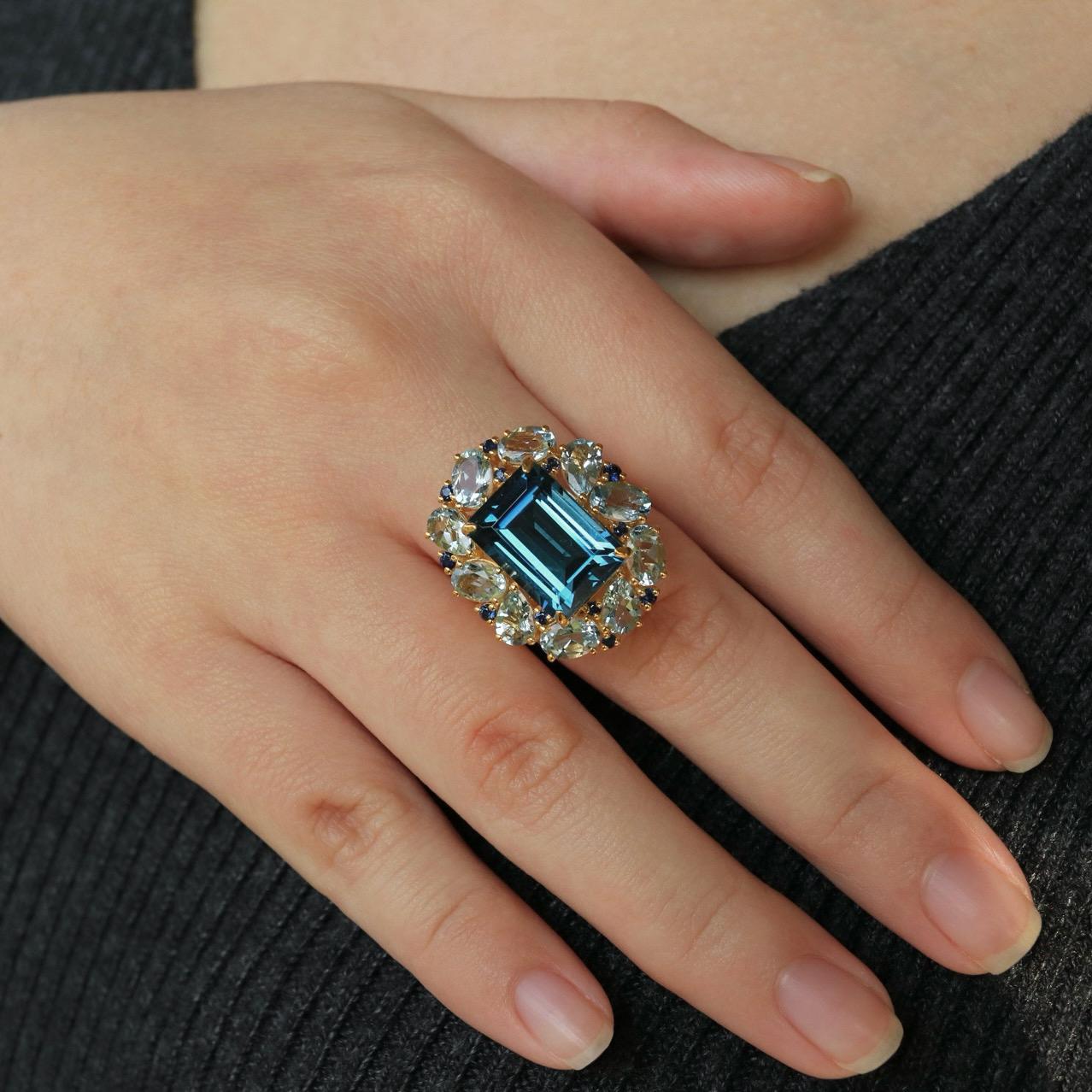 Donna Nina Zhou Margeret London Anello Cocktail Topazio Blu Acquamarina Zaffiro