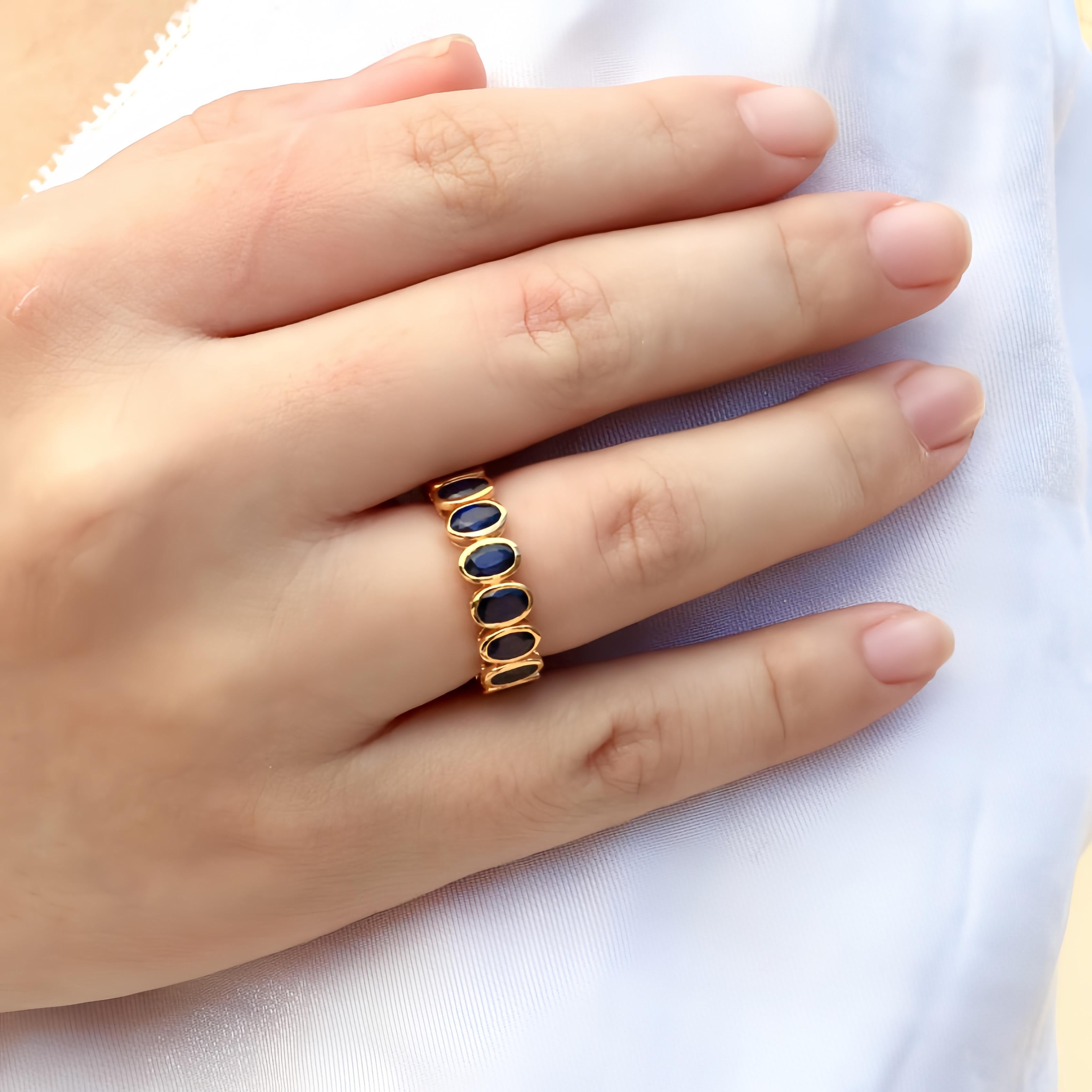 Nina Zhou Royal Blue Oval Sapphire Eternity Band In New Condition For Sale In Rowland Heights, CA