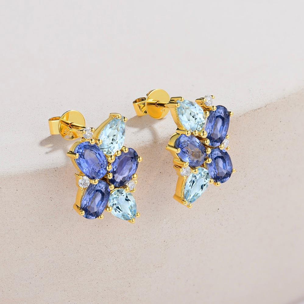Oval Cut Nina Zhou 5.80 ctw Sapphire, Aquamarine and Diamond Cluster Earrings For Sale