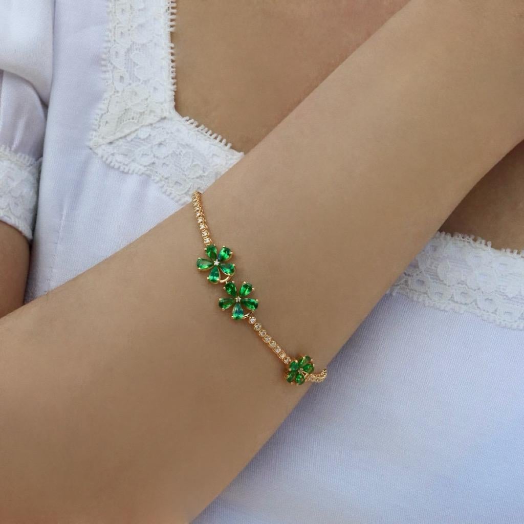 Nina Zhou Tsavorite Cherry Blossom Diamond Tennis Bracelet in 18K Gold For Sale 1