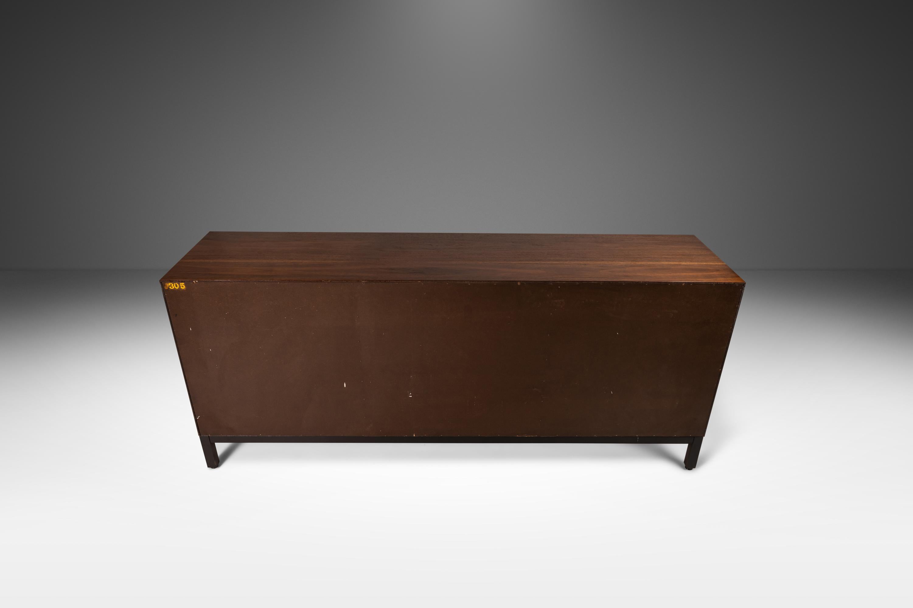 Nine-Drawer Dresser in Walnut by Milo Baughman for Dircetional, USA, c. 1960s 3