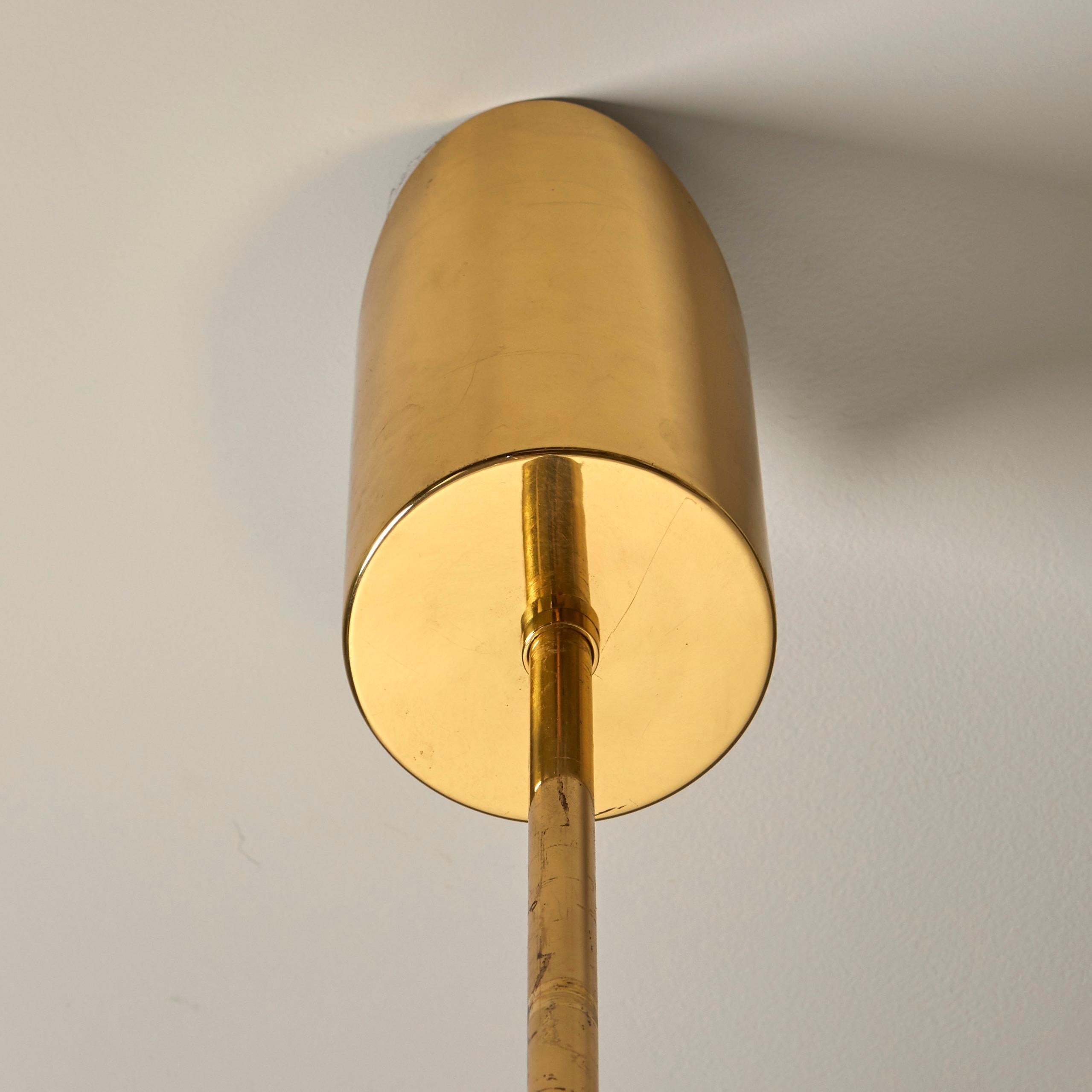 Raro set di tre lampade svedesi moderne a nove luci In condizioni buone in vendita a New York, NY