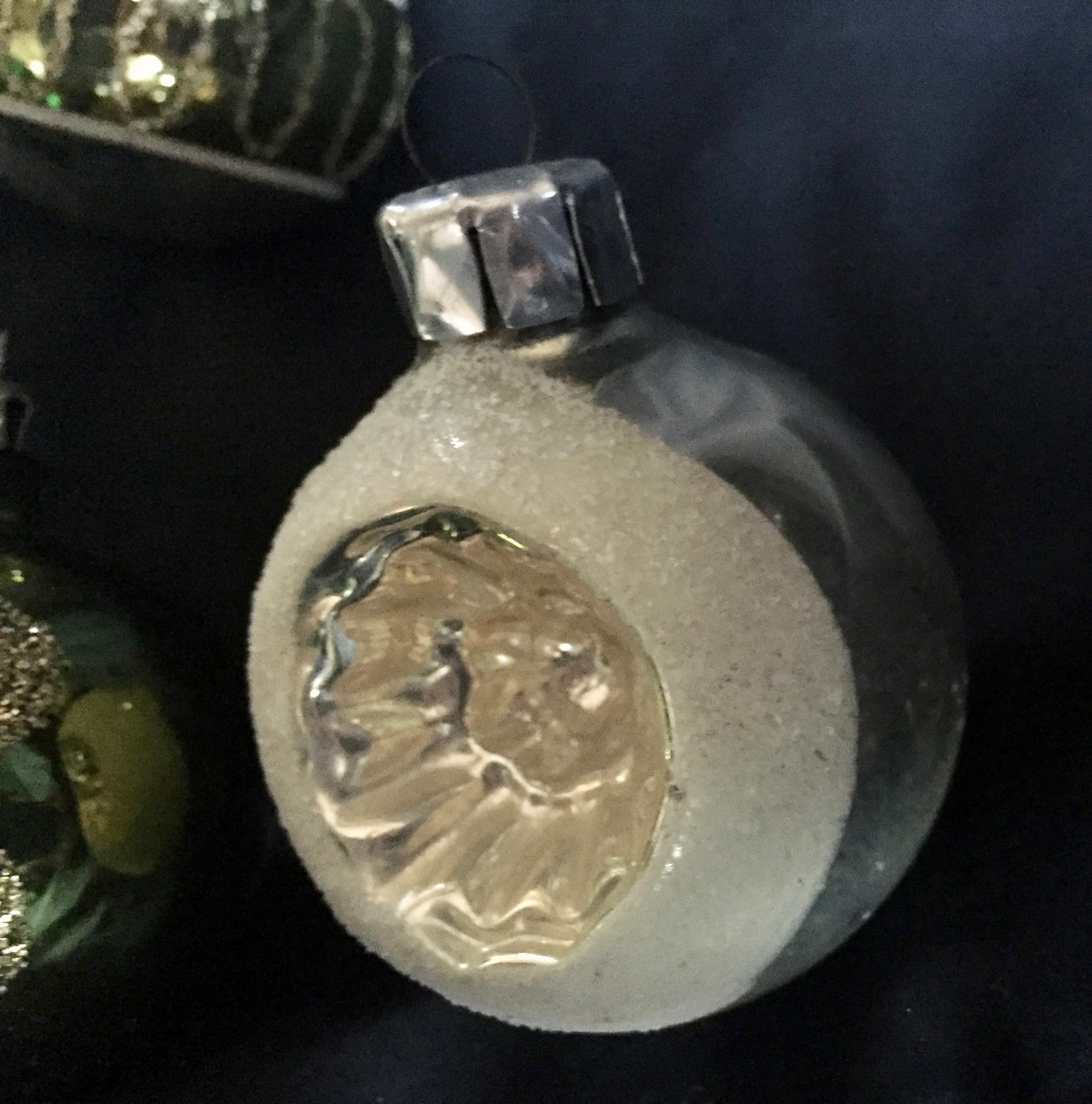 Nine Midcentury Mercury Glass Christmas Tree Ornaments In Good Condition In Antwerp, BE