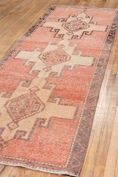 Nine Red Navy Motif Mahal Antique Rug