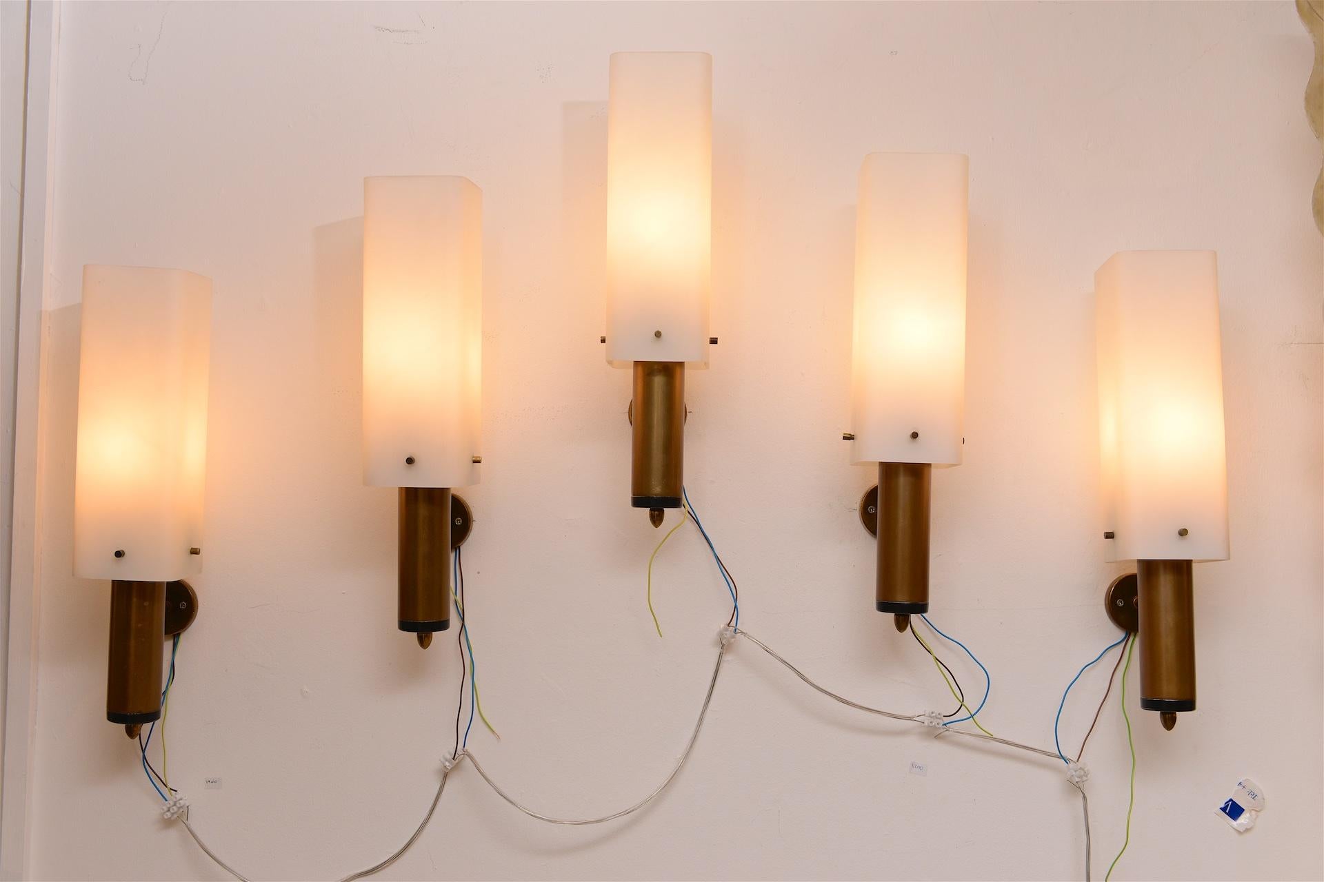 Nine Stilnovo Wall Lights (Moderne der Mitte des Jahrhunderts)