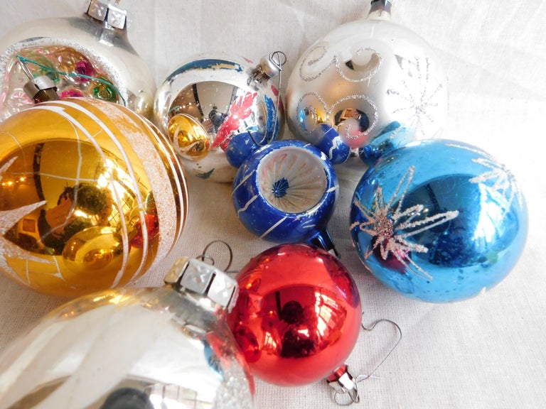 Nine Vintage German Mercury Glass Christmas Tree Ornaments In Fair Condition For Sale In Antwerp, BE